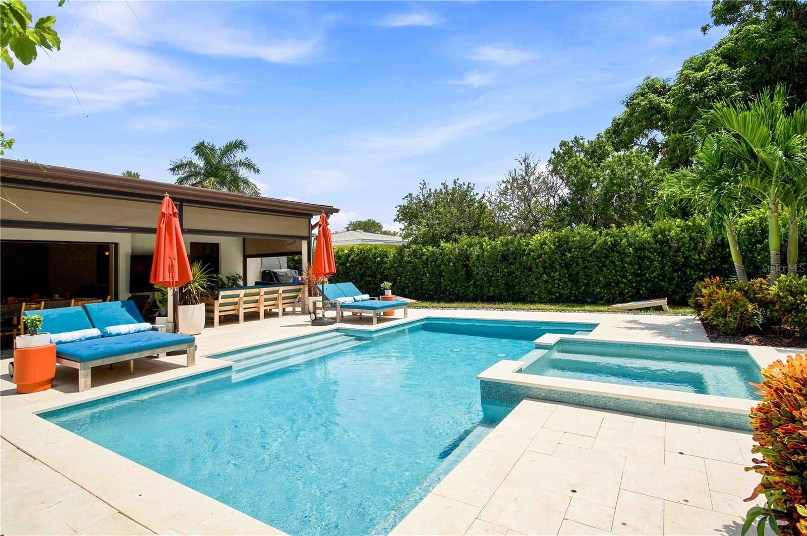 2410 SIESTA DR — photo 35