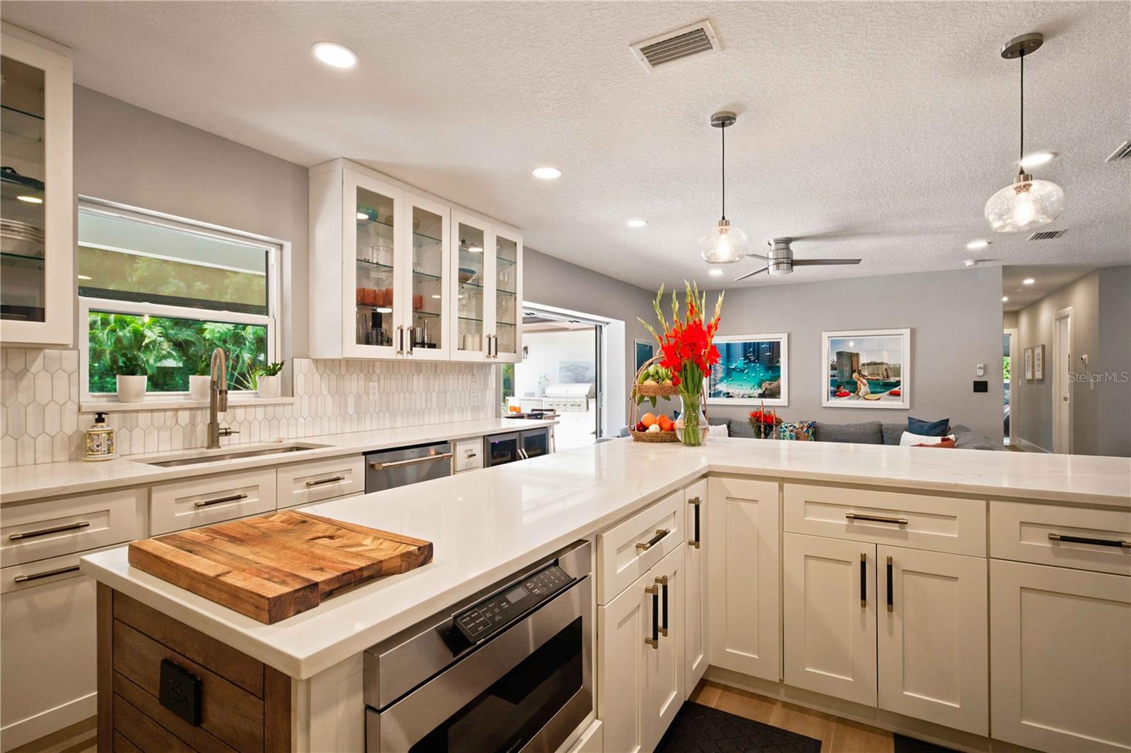 2410 SIESTA DR — photo 12