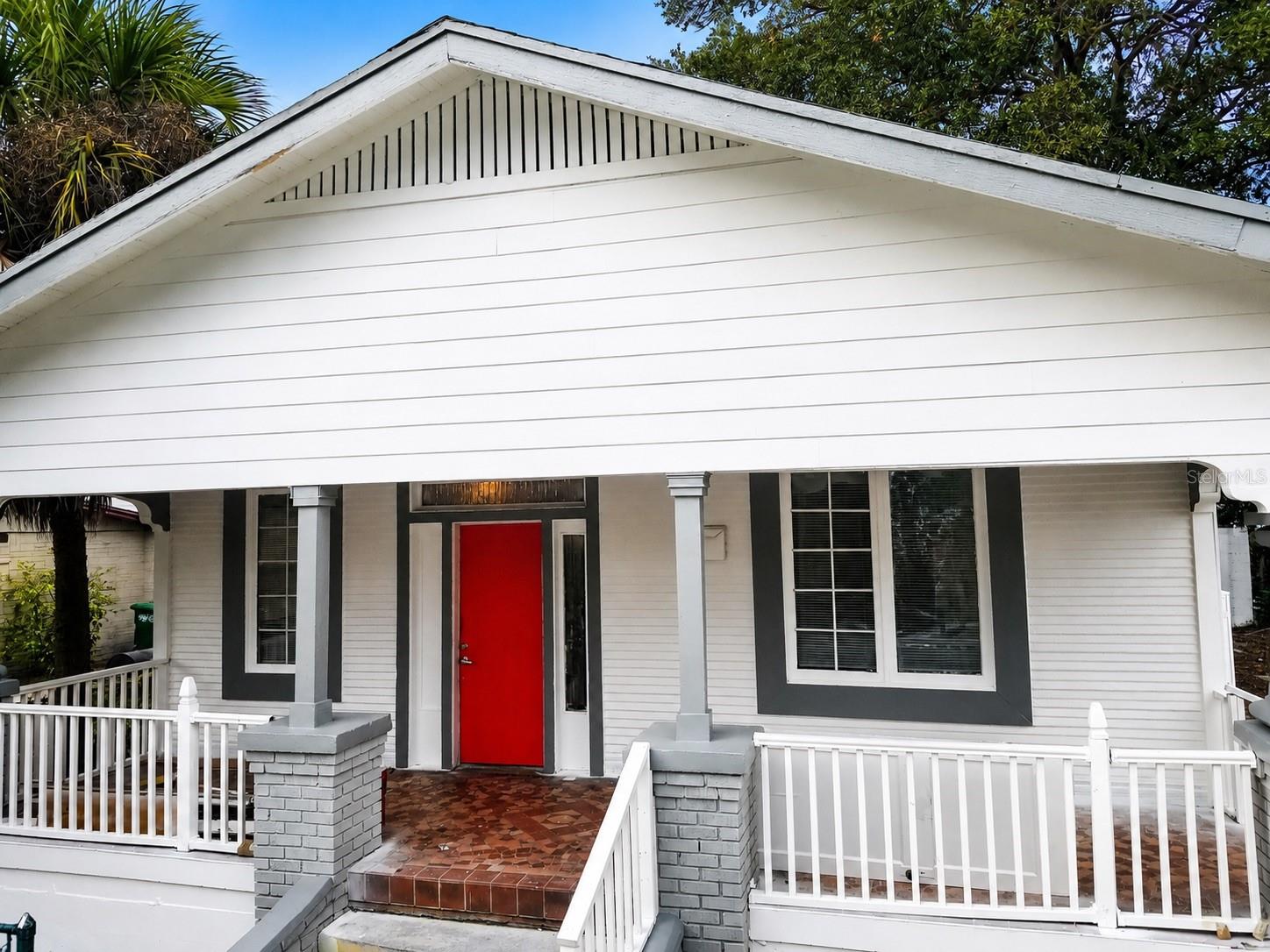 2107 W CHESTNUT ST — photo 18