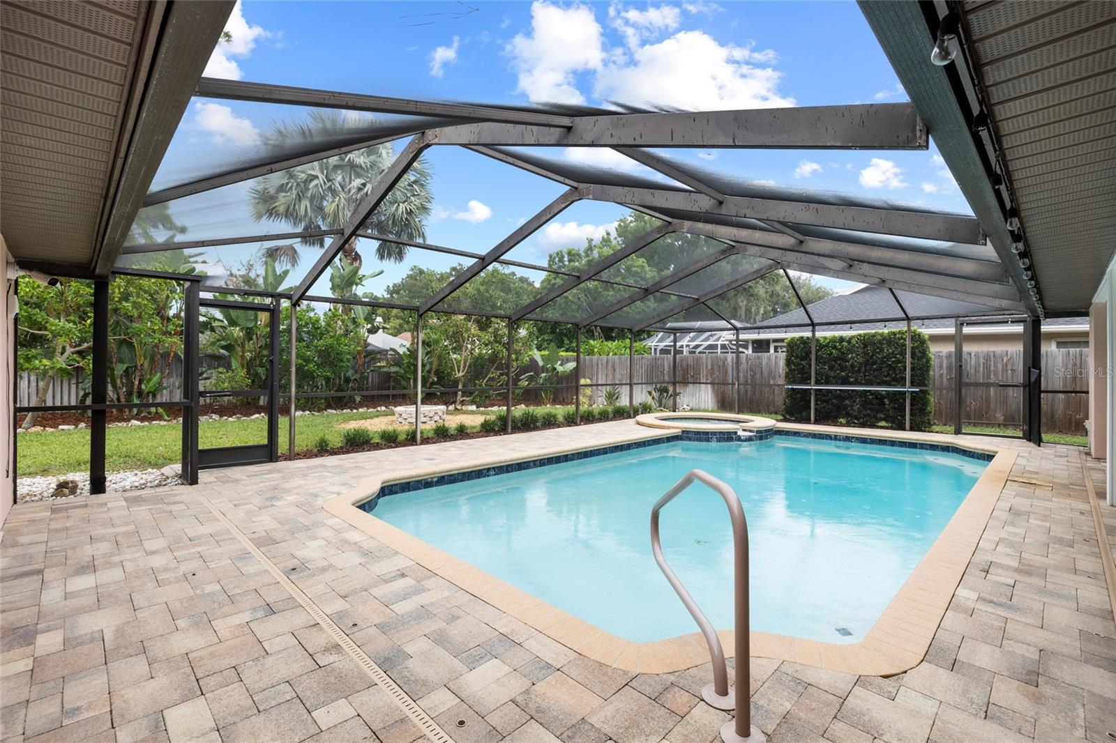 18243 CLEAR LAKE DR — photo 38