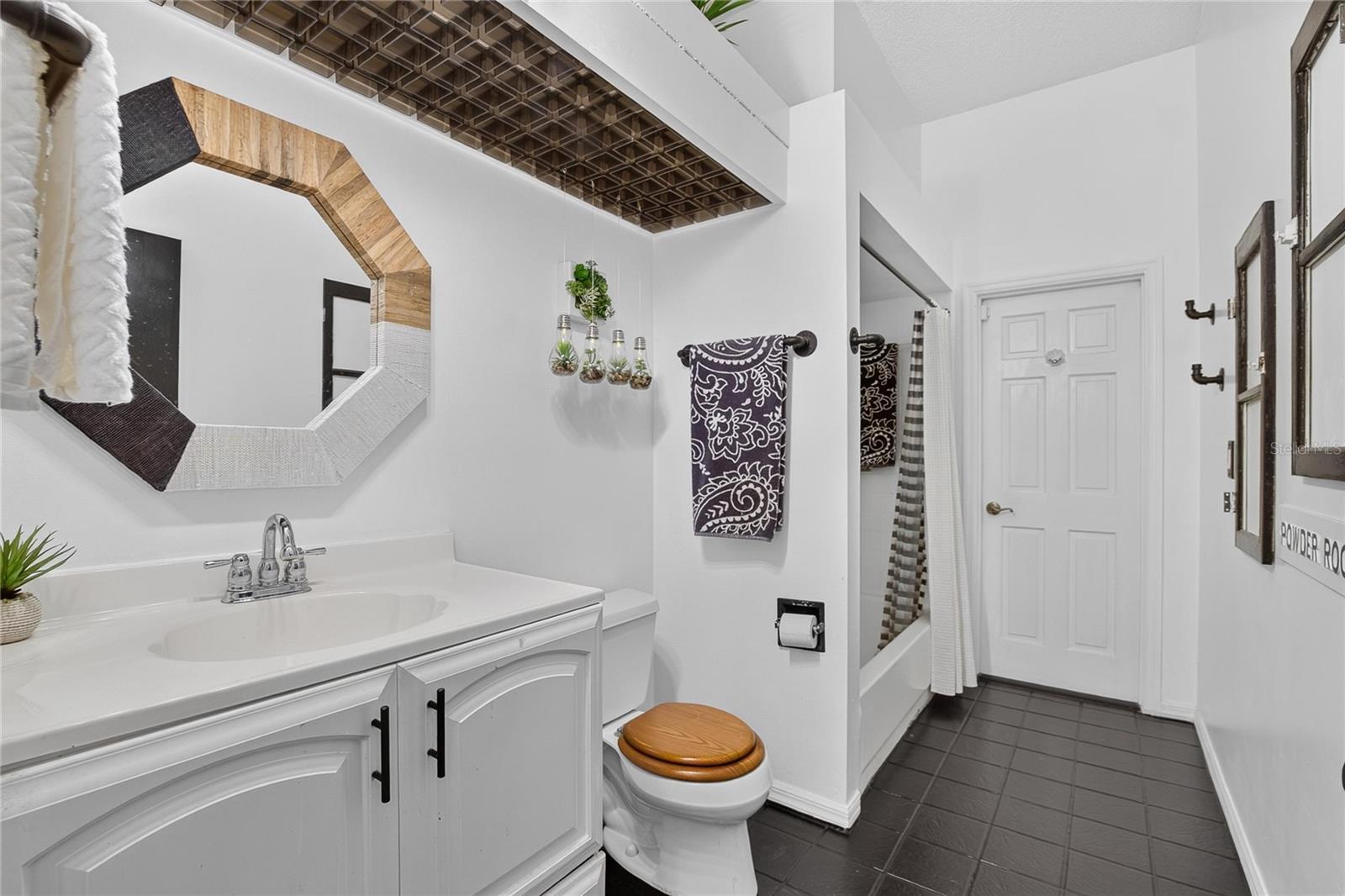 2814 HAMMOCK DR — photo 48