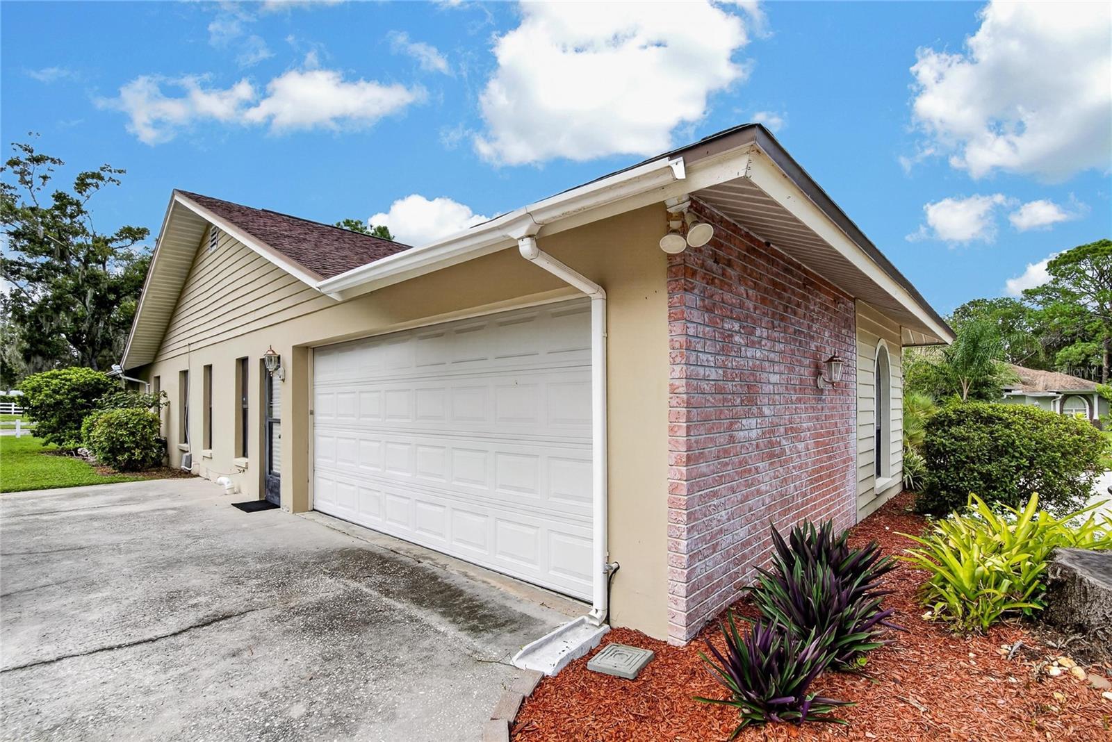 2814 HAMMOCK DR — photo 8
