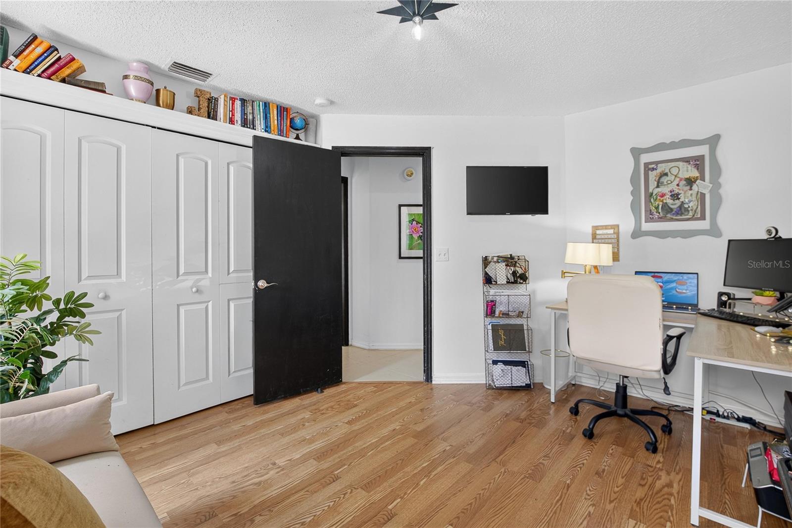 2814 HAMMOCK DR — photo 46