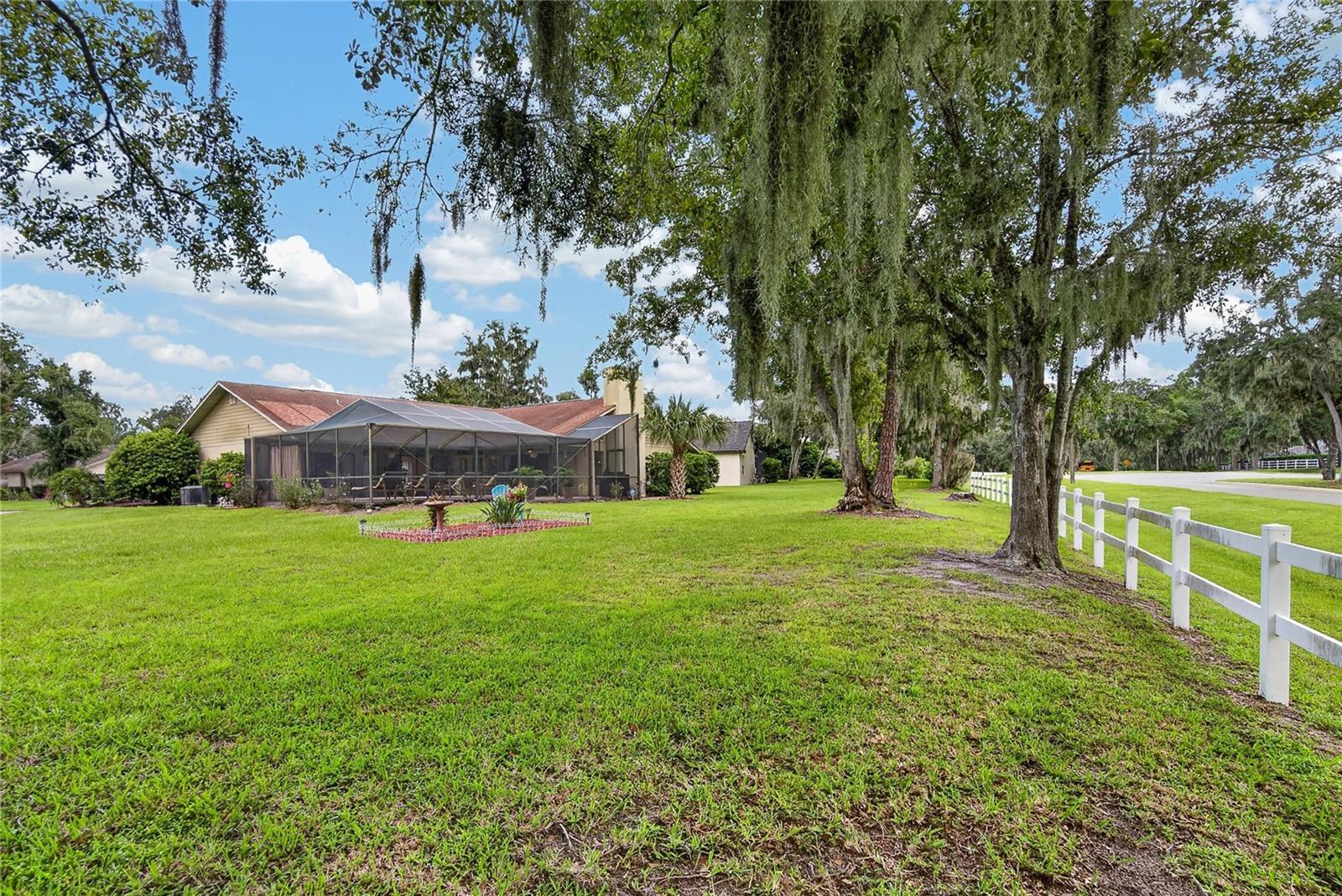 2814 HAMMOCK DR — photo 71