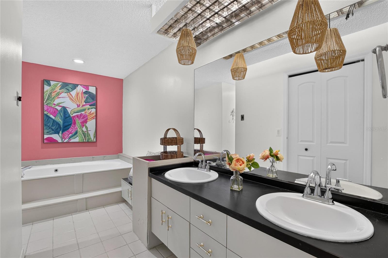 2814 HAMMOCK DR — photo 40