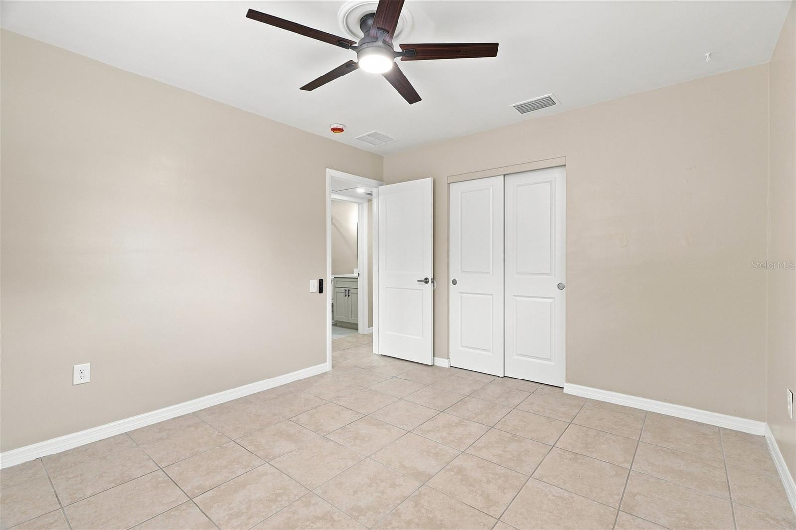 10926 TEMPLE AVE — photo 25