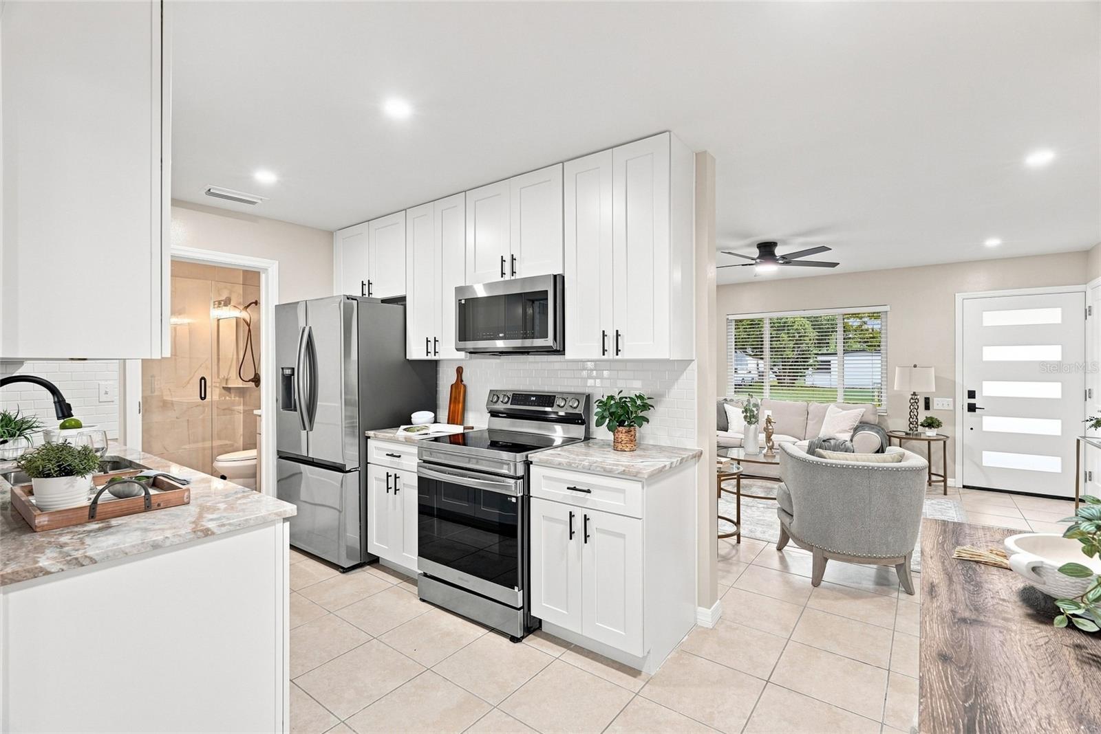 10926 TEMPLE AVE — photo 8