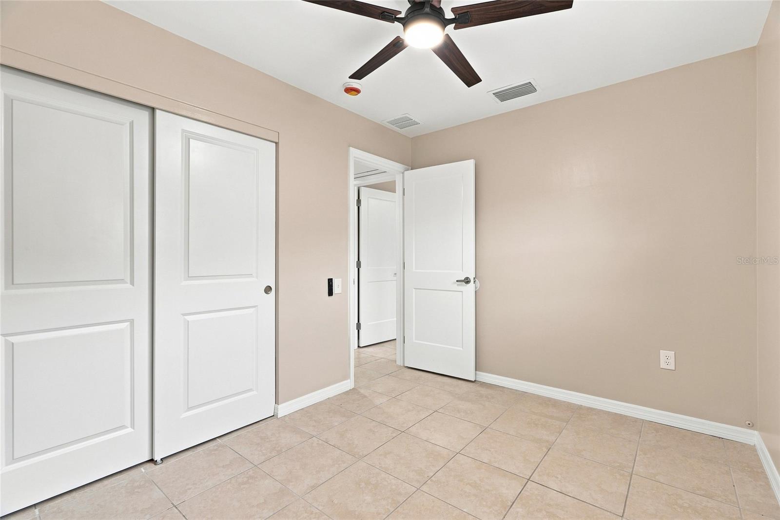 10926 TEMPLE AVE — photo 21