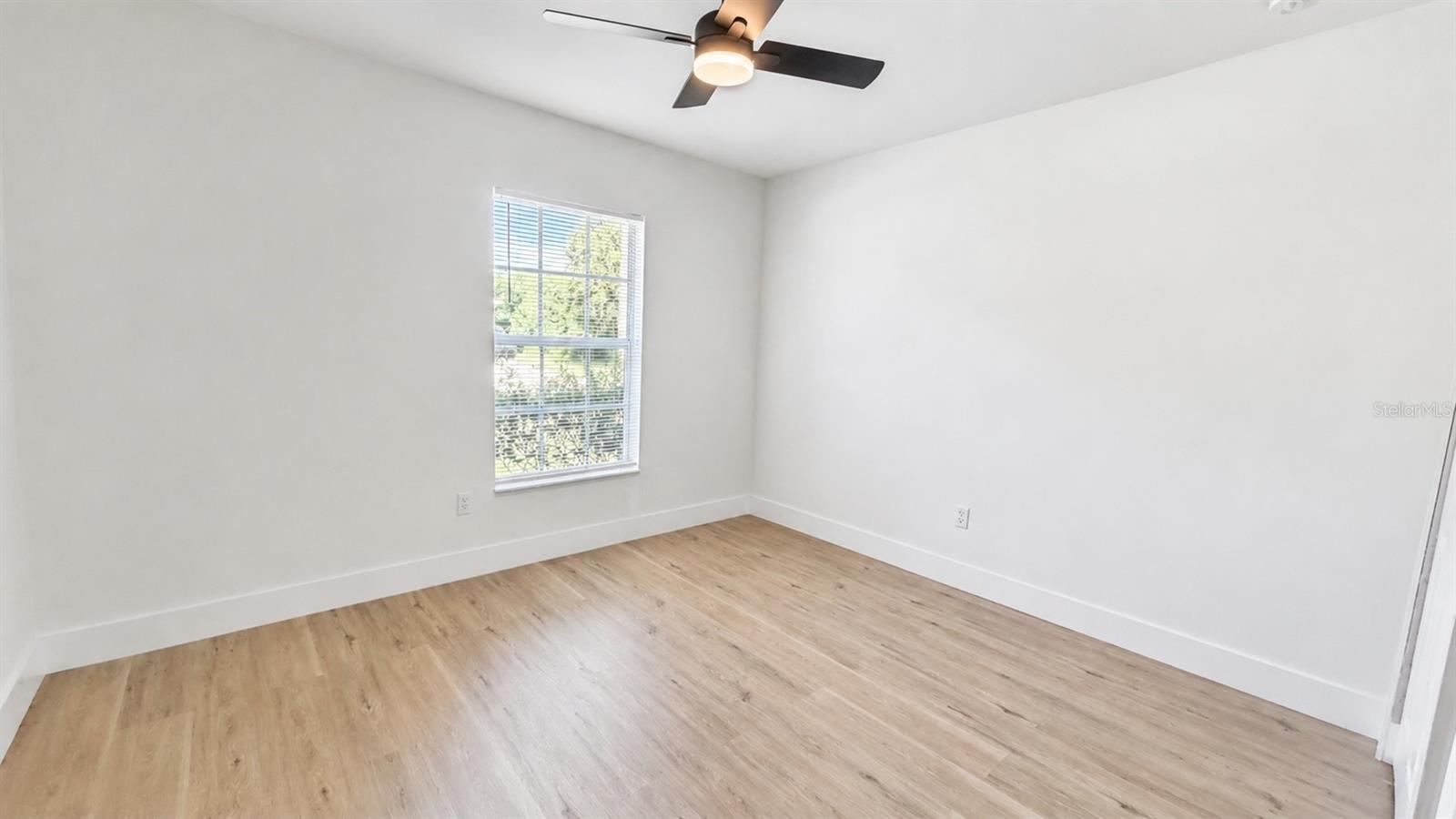 1212 IMPALA ST — photo 12