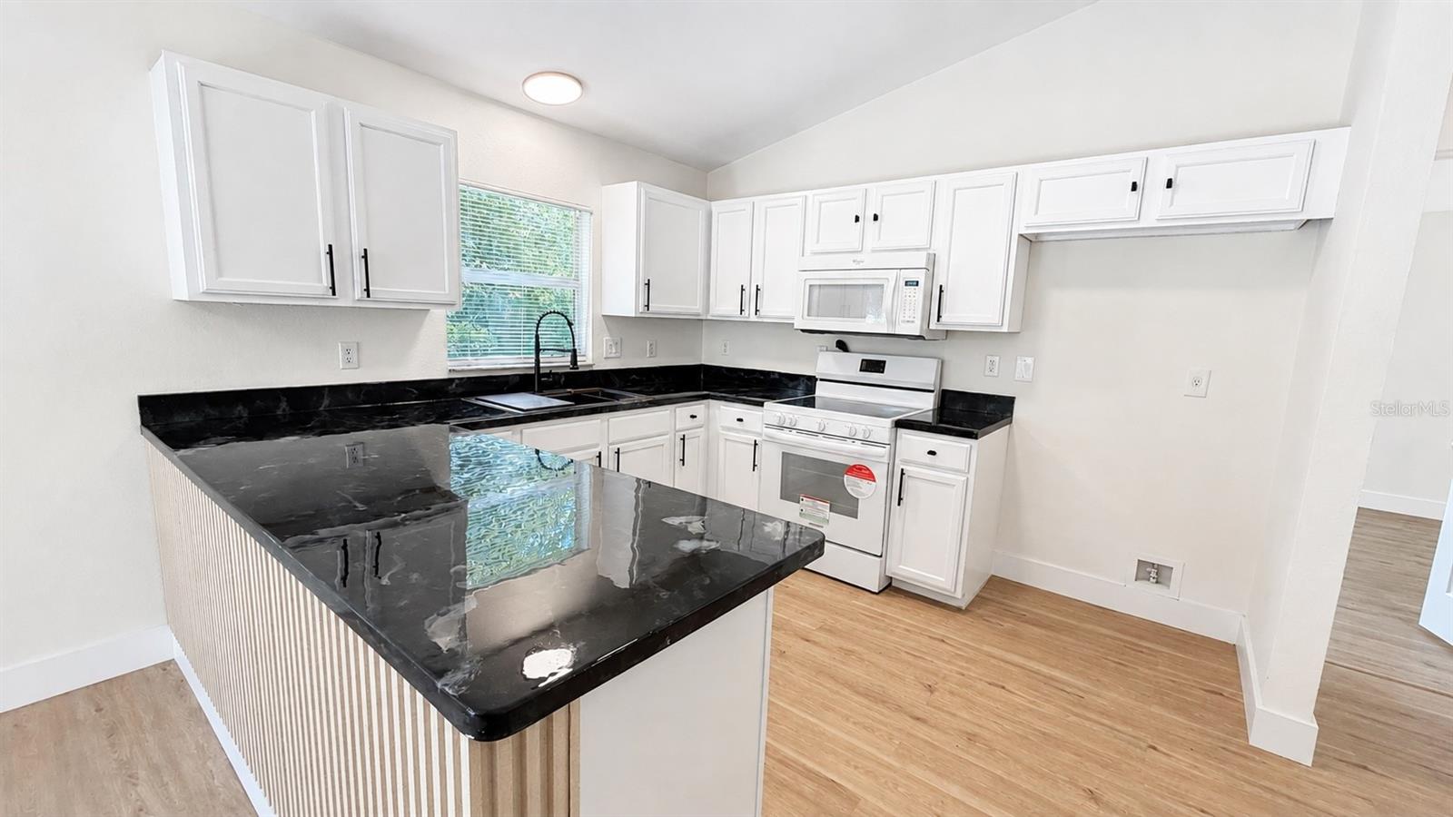 1212 IMPALA ST — photo 5