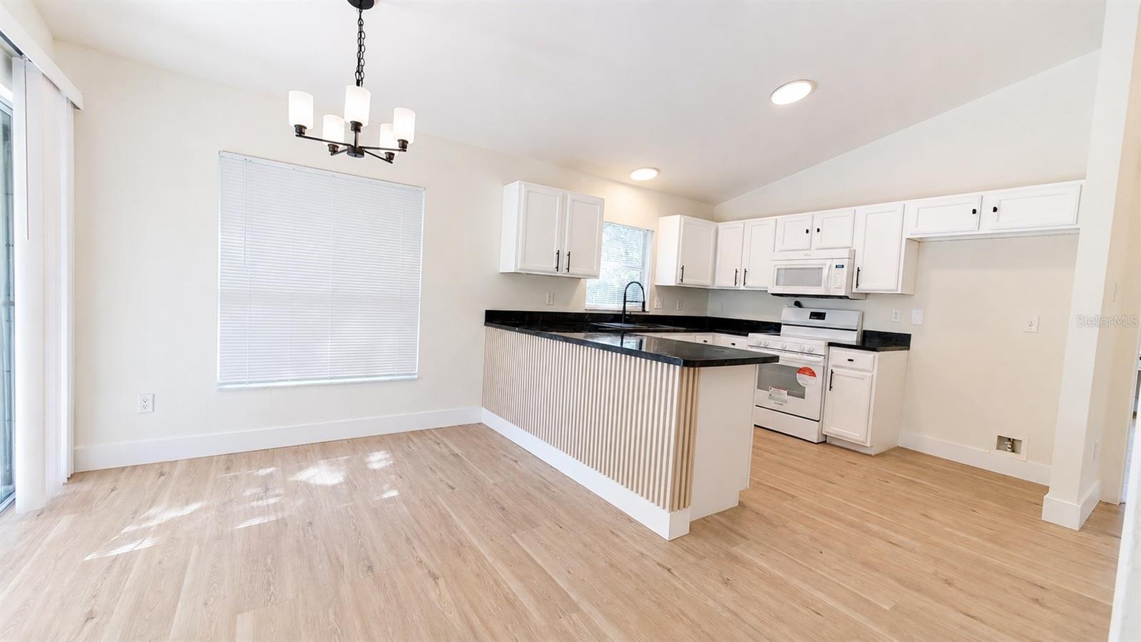 1212 IMPALA ST — photo 7