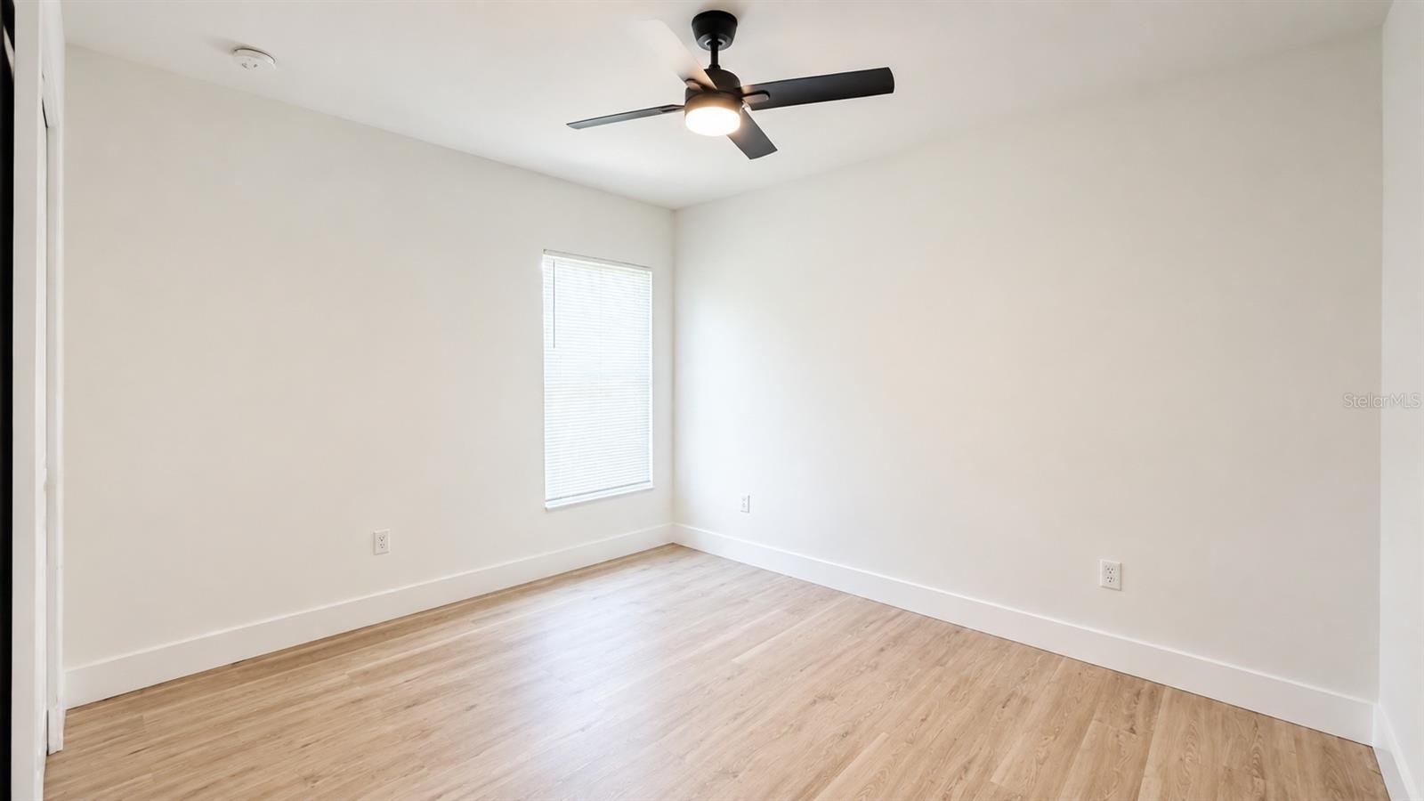 1212 IMPALA ST — photo 9