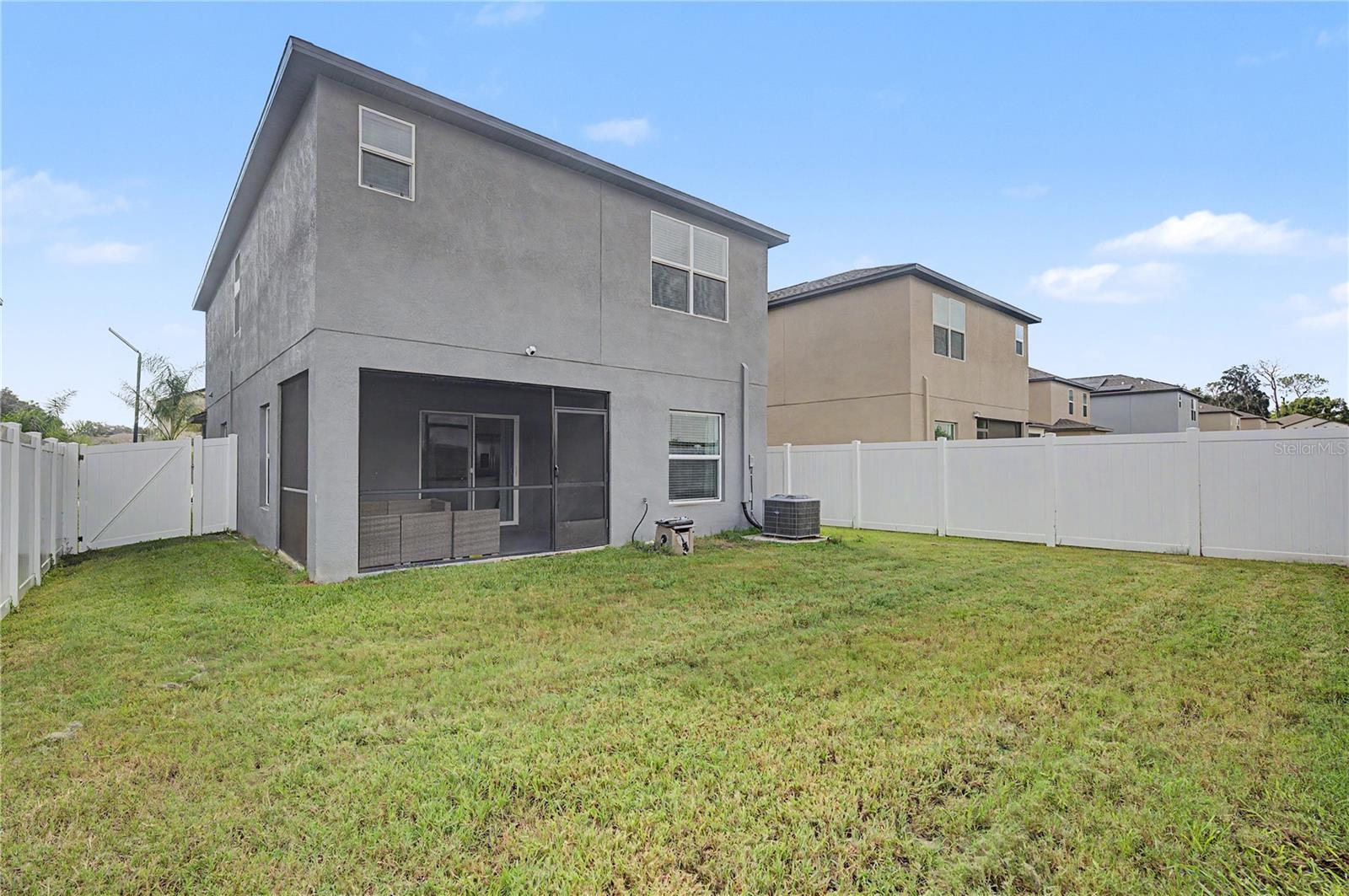 6357 BEVERLY HILLS DR — photo 20