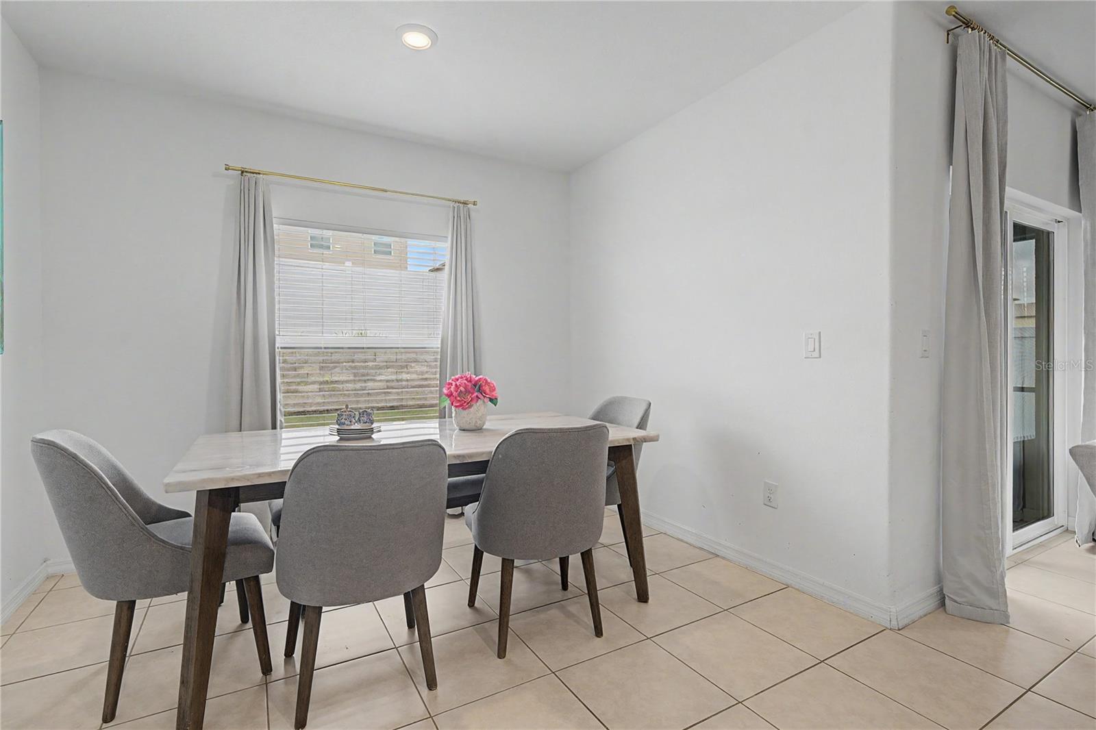 6357 BEVERLY HILLS DR — photo 15