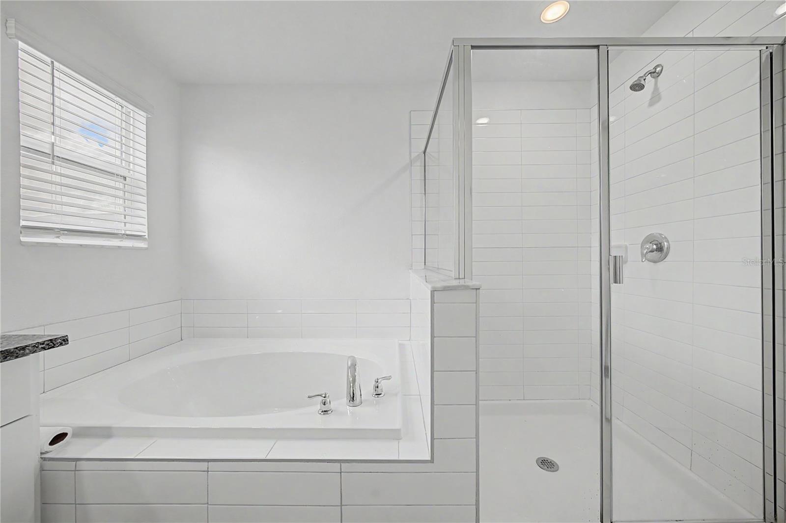 6357 BEVERLY HILLS DR — photo 25