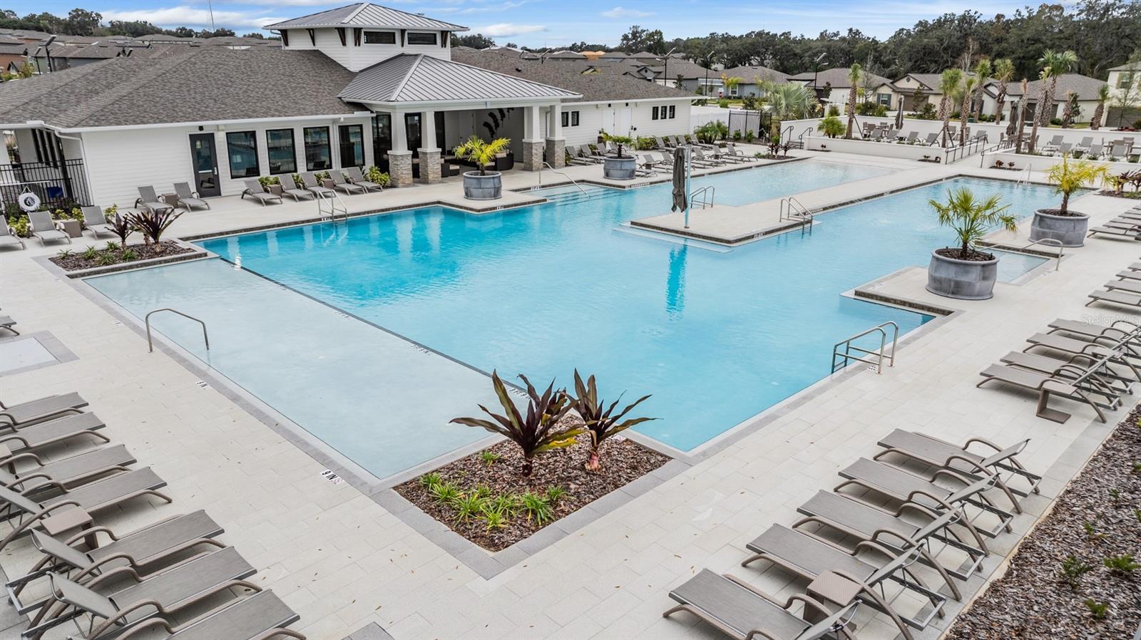 6357 BEVERLY HILLS DR — photo 55