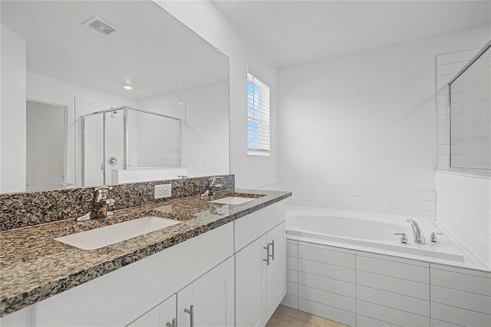 6357 BEVERLY HILLS DR — photo 24