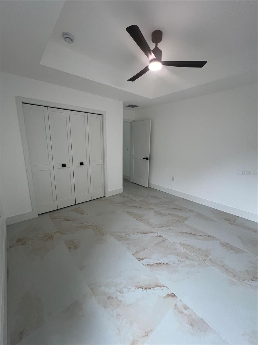 8915 N WILLOW AVE — photo 26