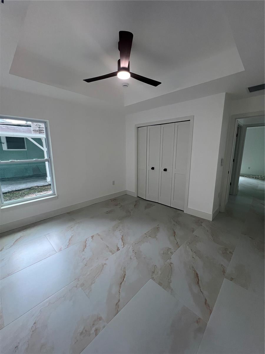 8915 N WILLOW AVE — photo 25