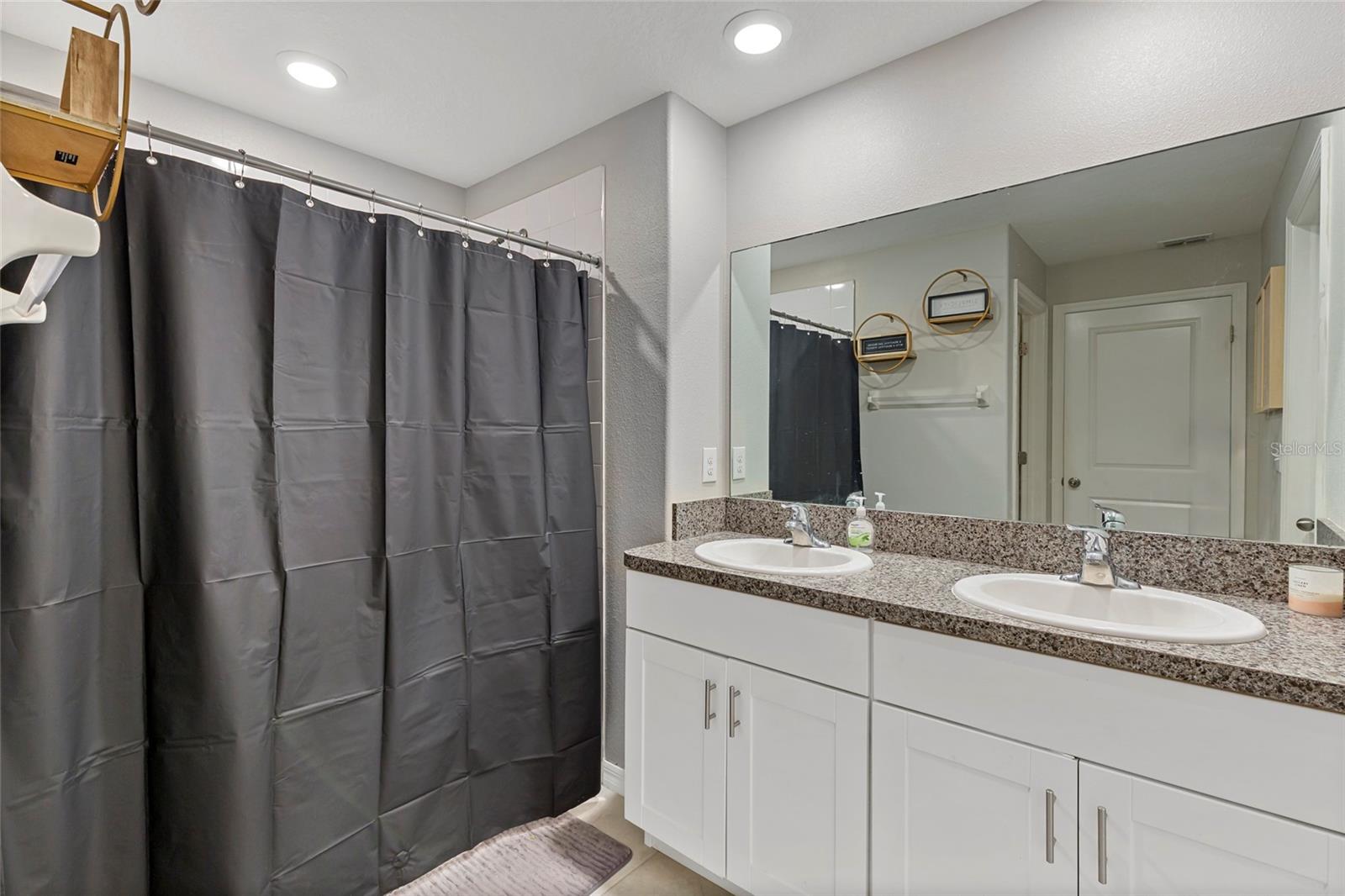 1719 FRED IVES ST — photo 13