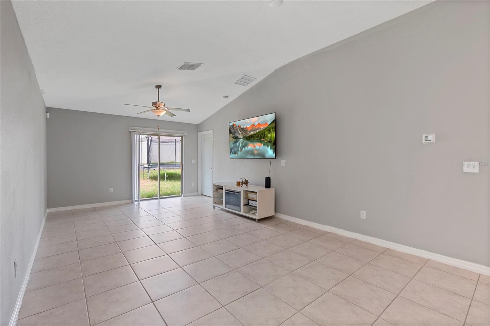 1719 FRED IVES ST — photo 9