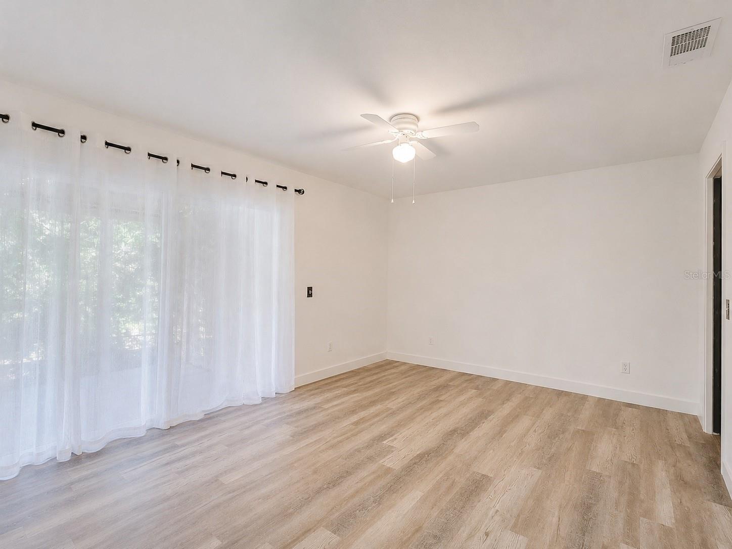 4956 VILLAGE GARDENS DR #145 — photo 4