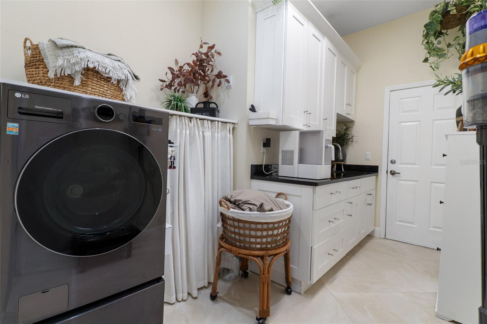 1726 NODDING THISTLE DR — photo 46