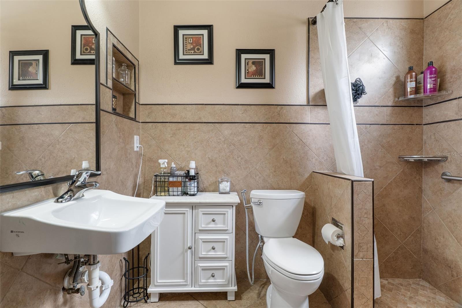 1726 NODDING THISTLE DR — photo 26