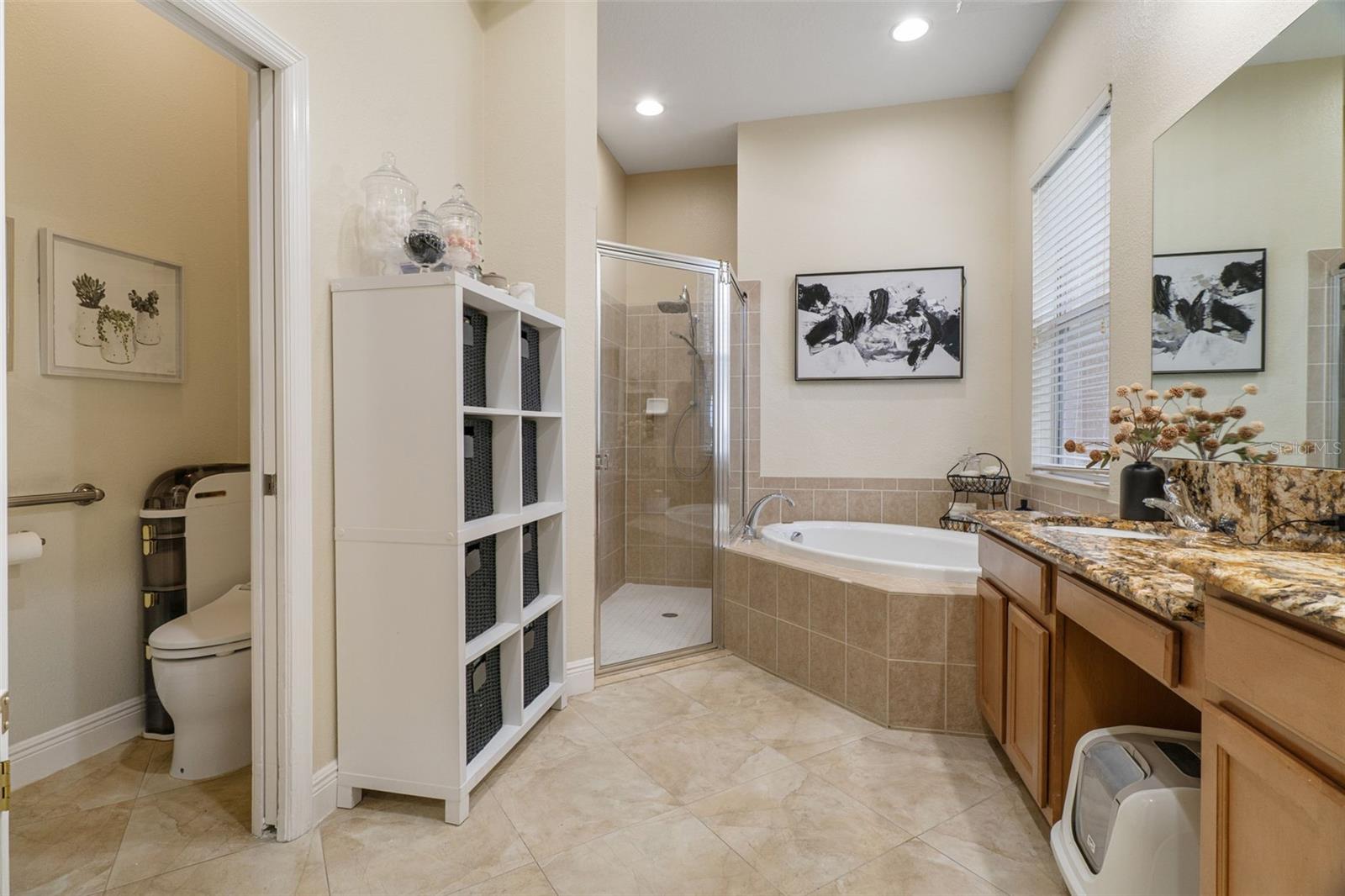 1726 NODDING THISTLE DR — photo 36