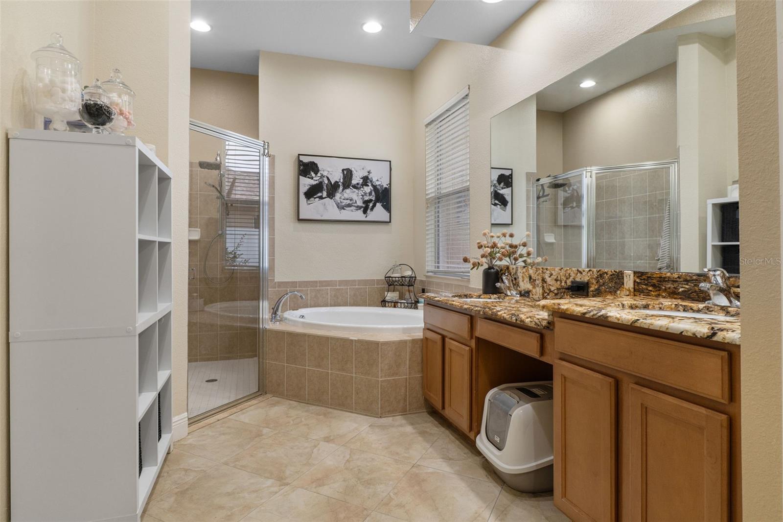 1726 NODDING THISTLE DR — photo 35