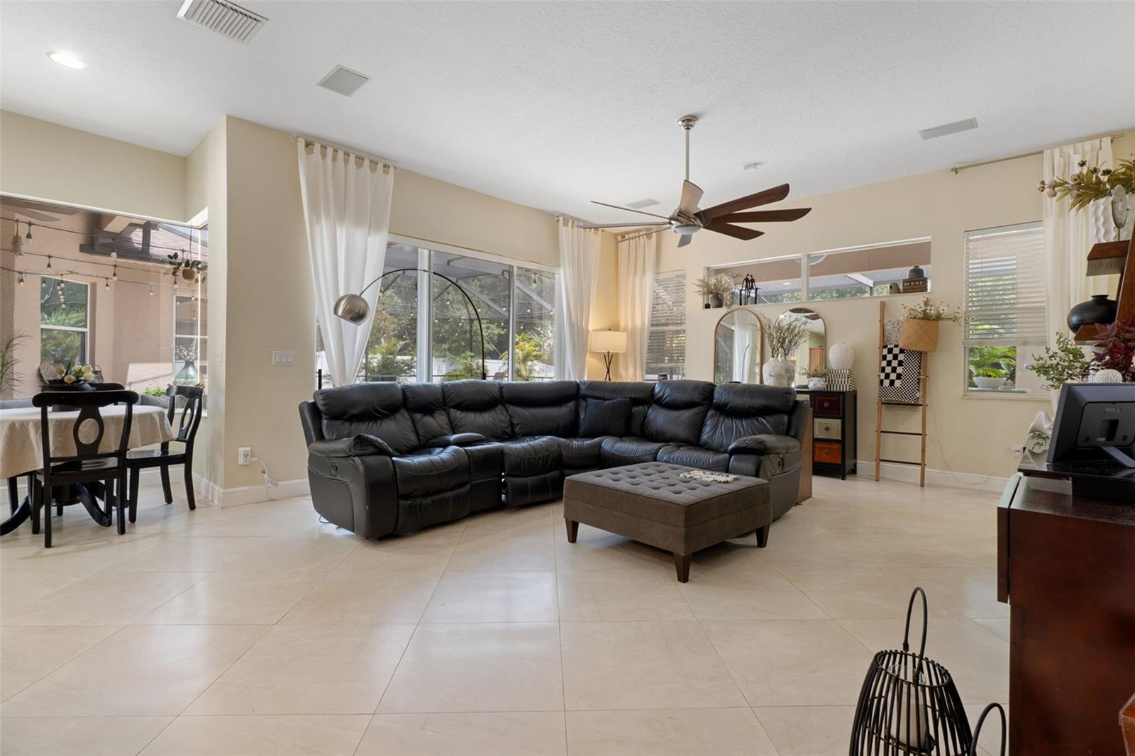 1726 NODDING THISTLE DR — photo 21