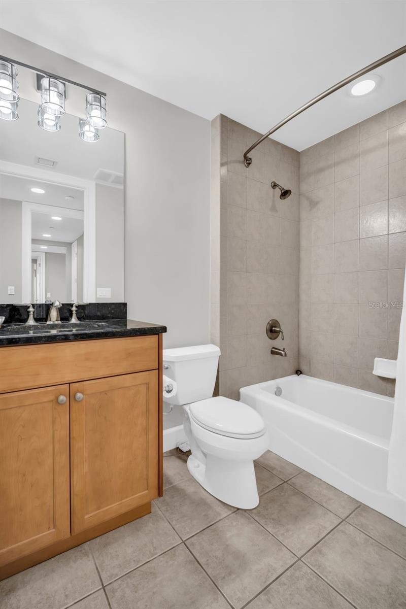 300 BEACH DR NE #2604 — photo 38