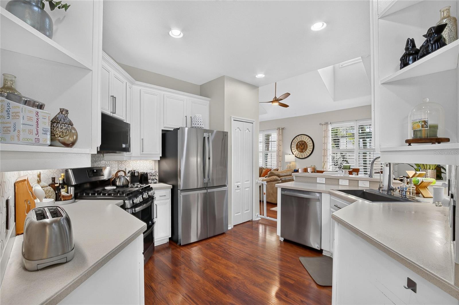 10807 SIERRA VISTA PL — photo 13