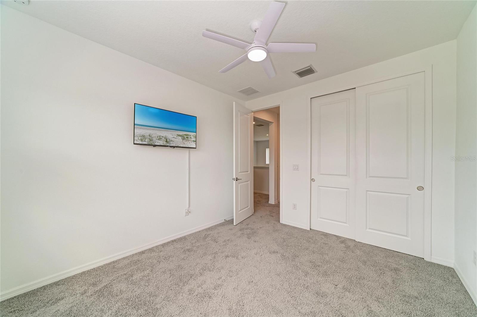 6332 LAURELCREST GLN — photo 39