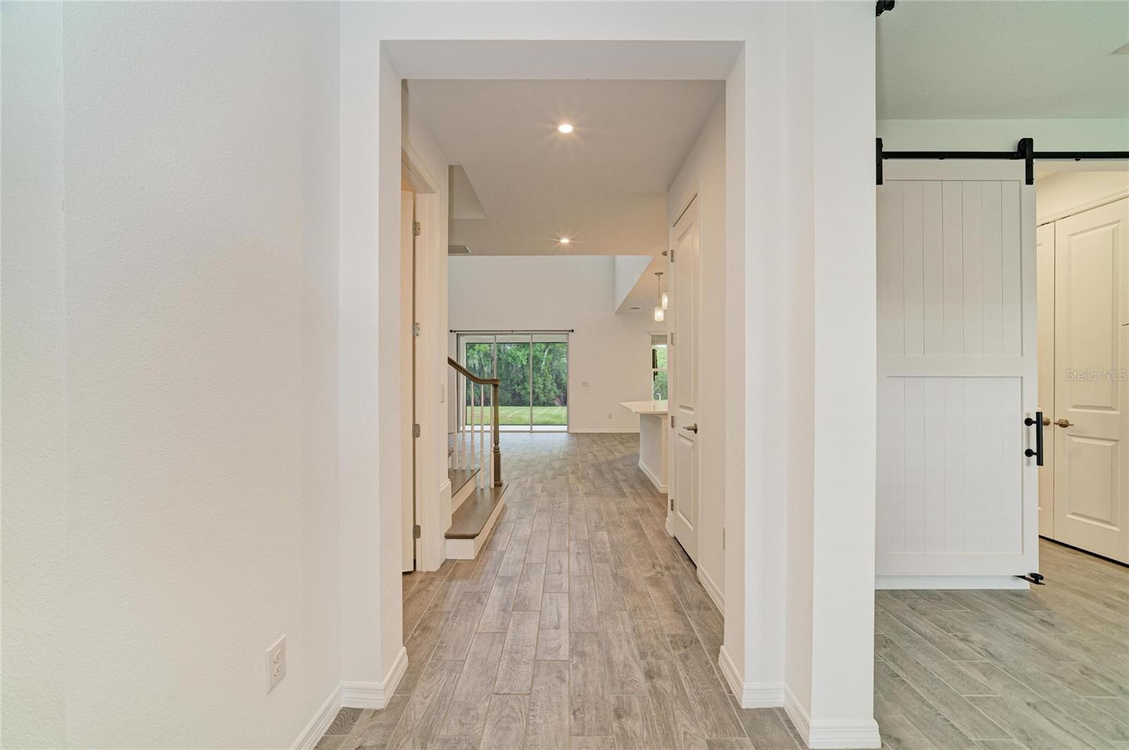 6332 LAURELCREST GLN — photo 7