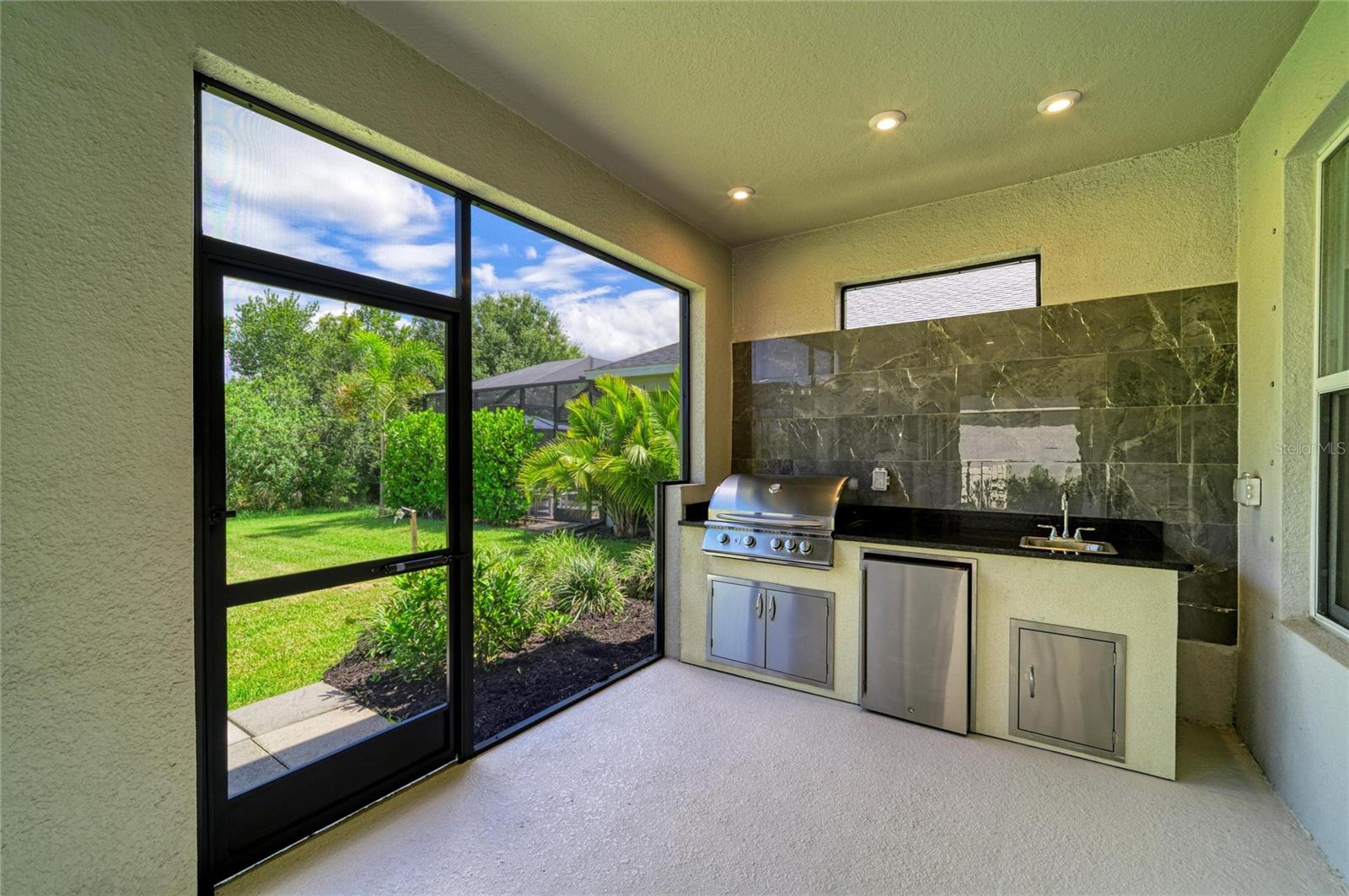 6332 LAURELCREST GLN — photo 51