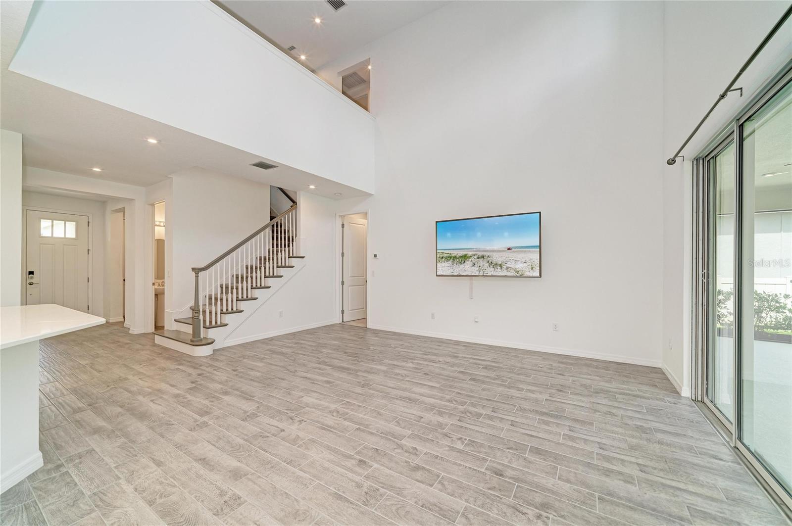6332 LAURELCREST GLN — photo 14