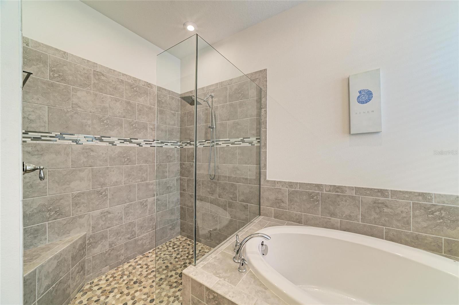 6332 LAURELCREST GLN — photo 30