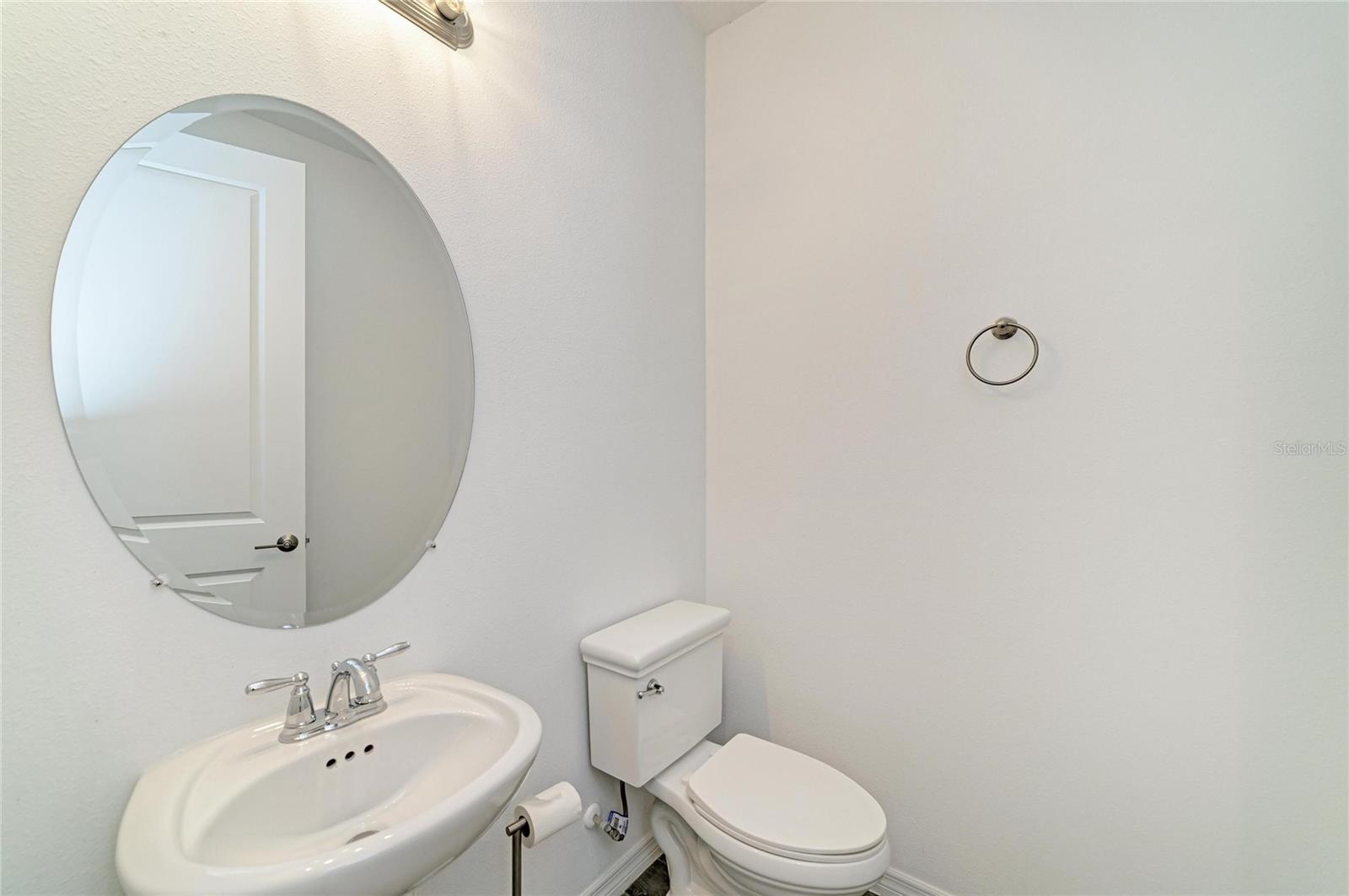 6332 LAURELCREST GLN — photo 24