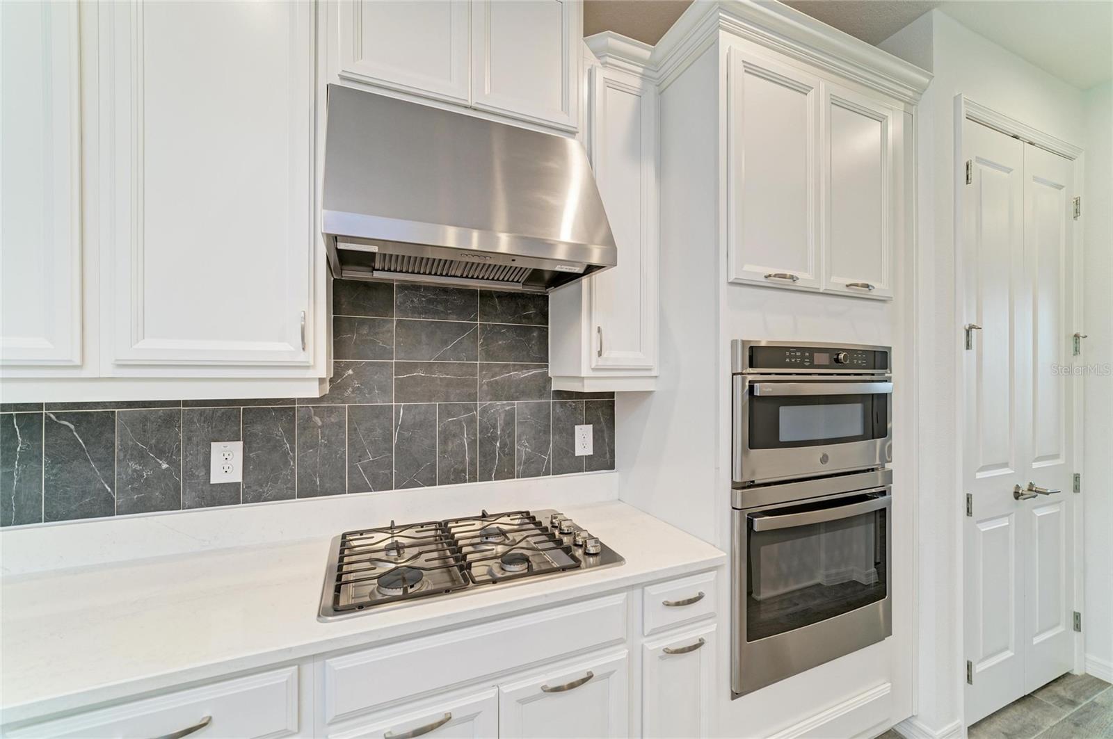 6332 LAURELCREST GLN — photo 21