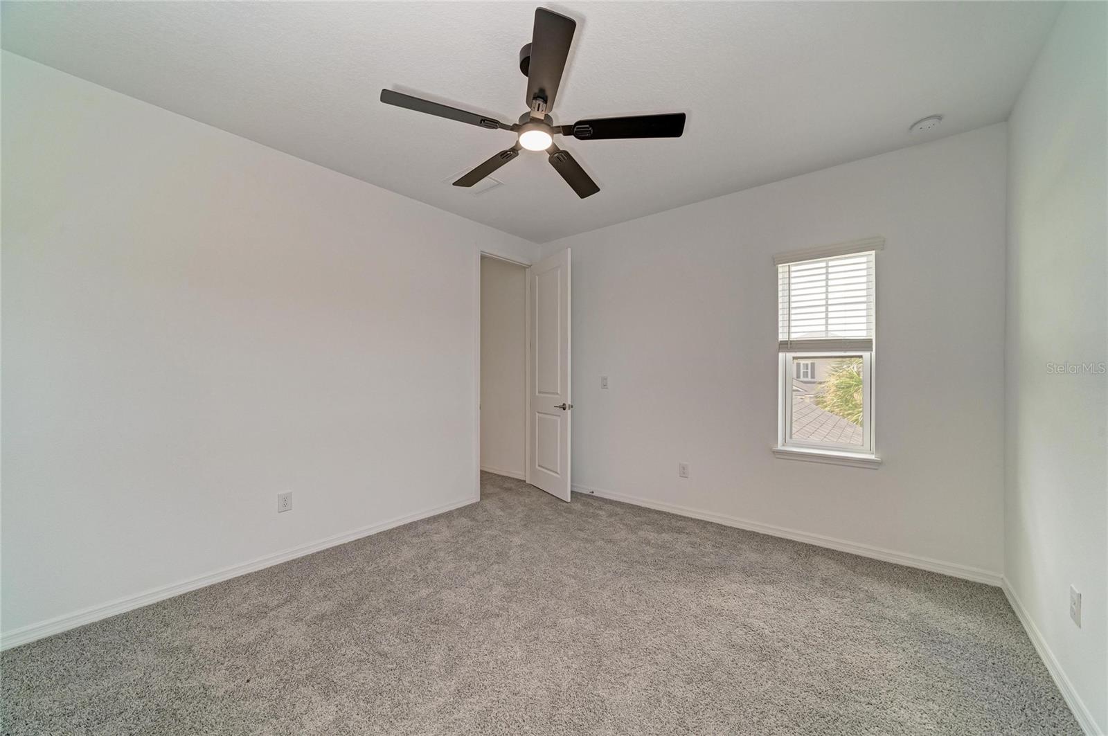 6332 LAURELCREST GLN — photo 47