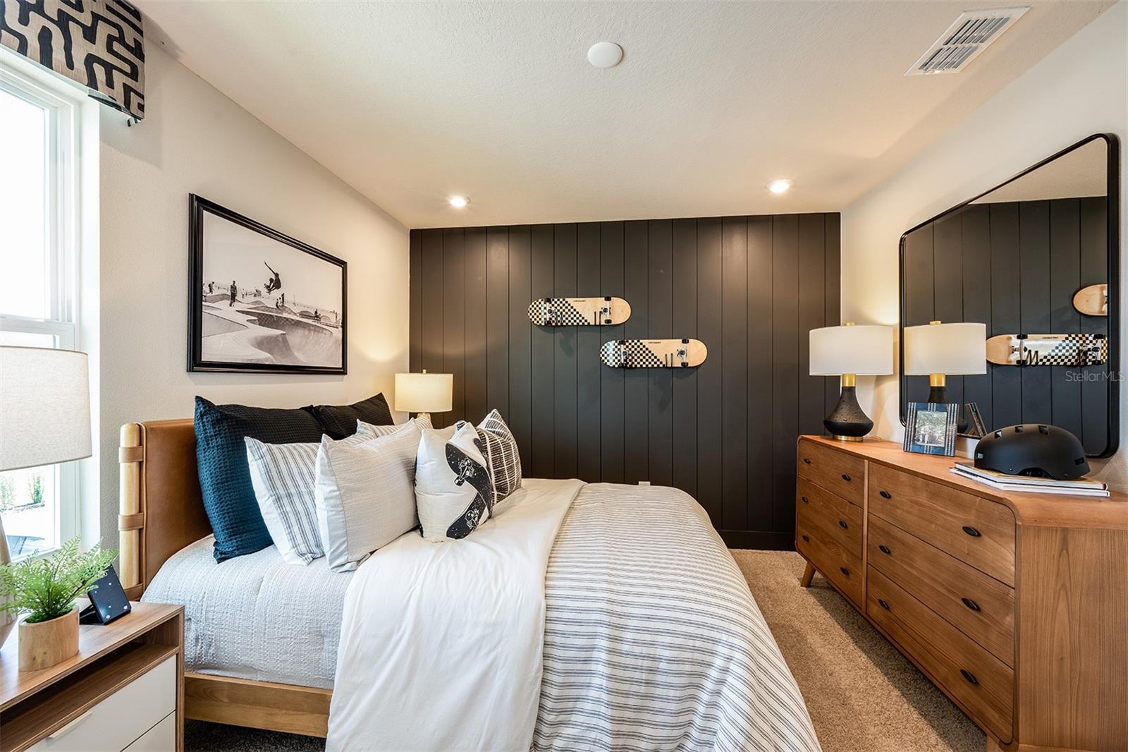 1710 SOARING VIDA ST — photo 22