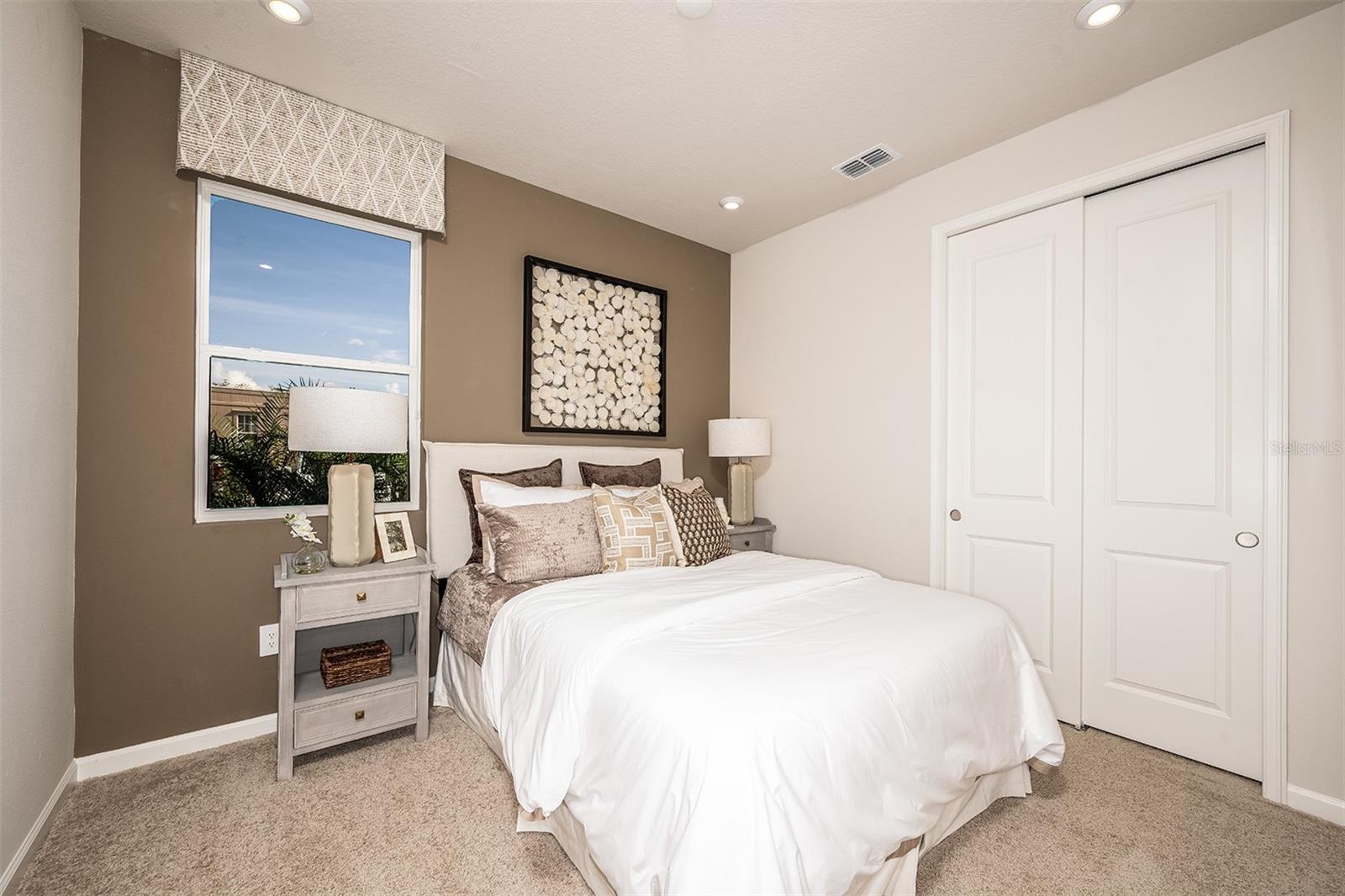 1710 SOARING VIDA ST — photo 12