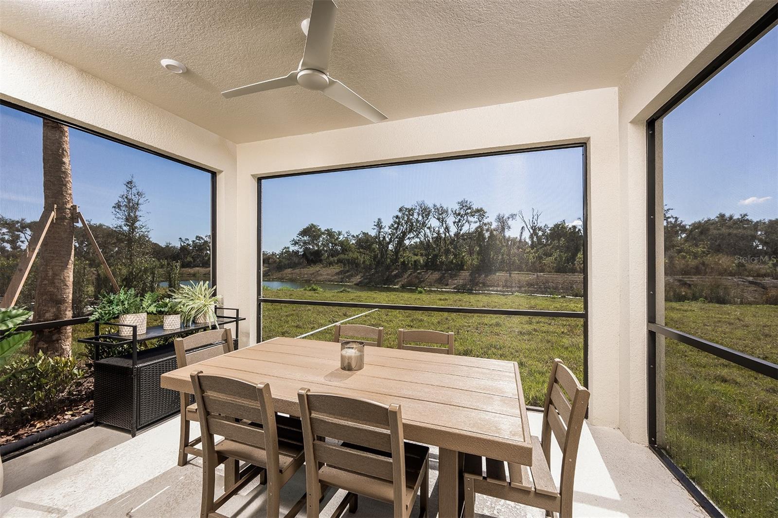 1710 SOARING VIDA ST — photo 23