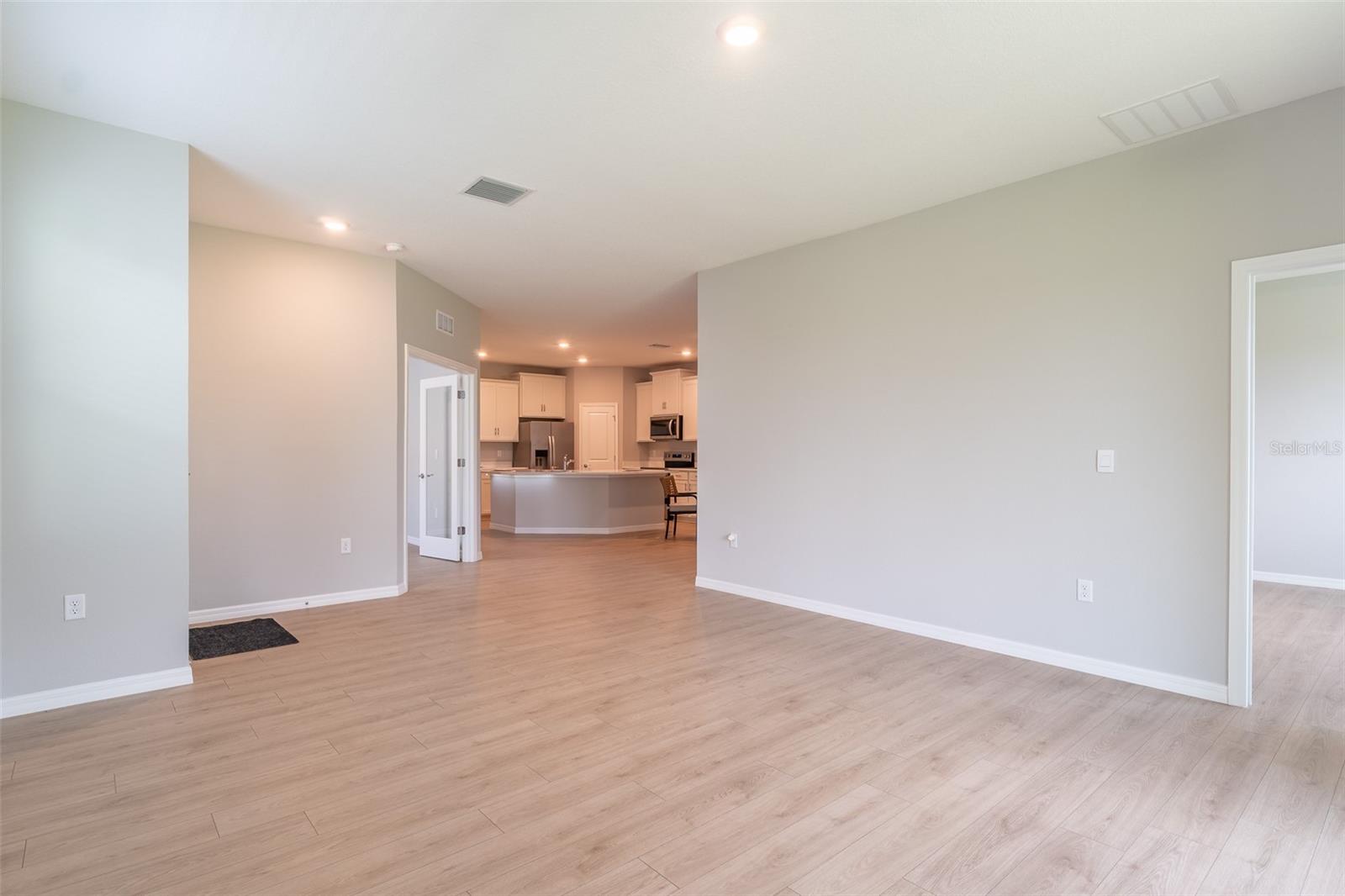 4005 WESTWOOD FIELDS LOOP — photo 8