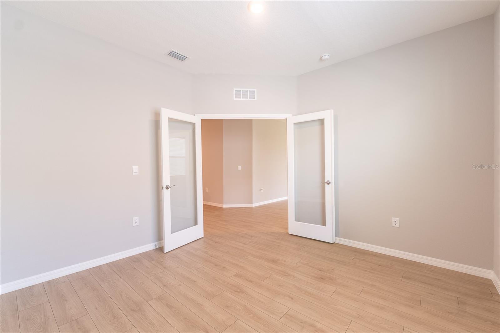 4005 WESTWOOD FIELDS LOOP — photo 15
