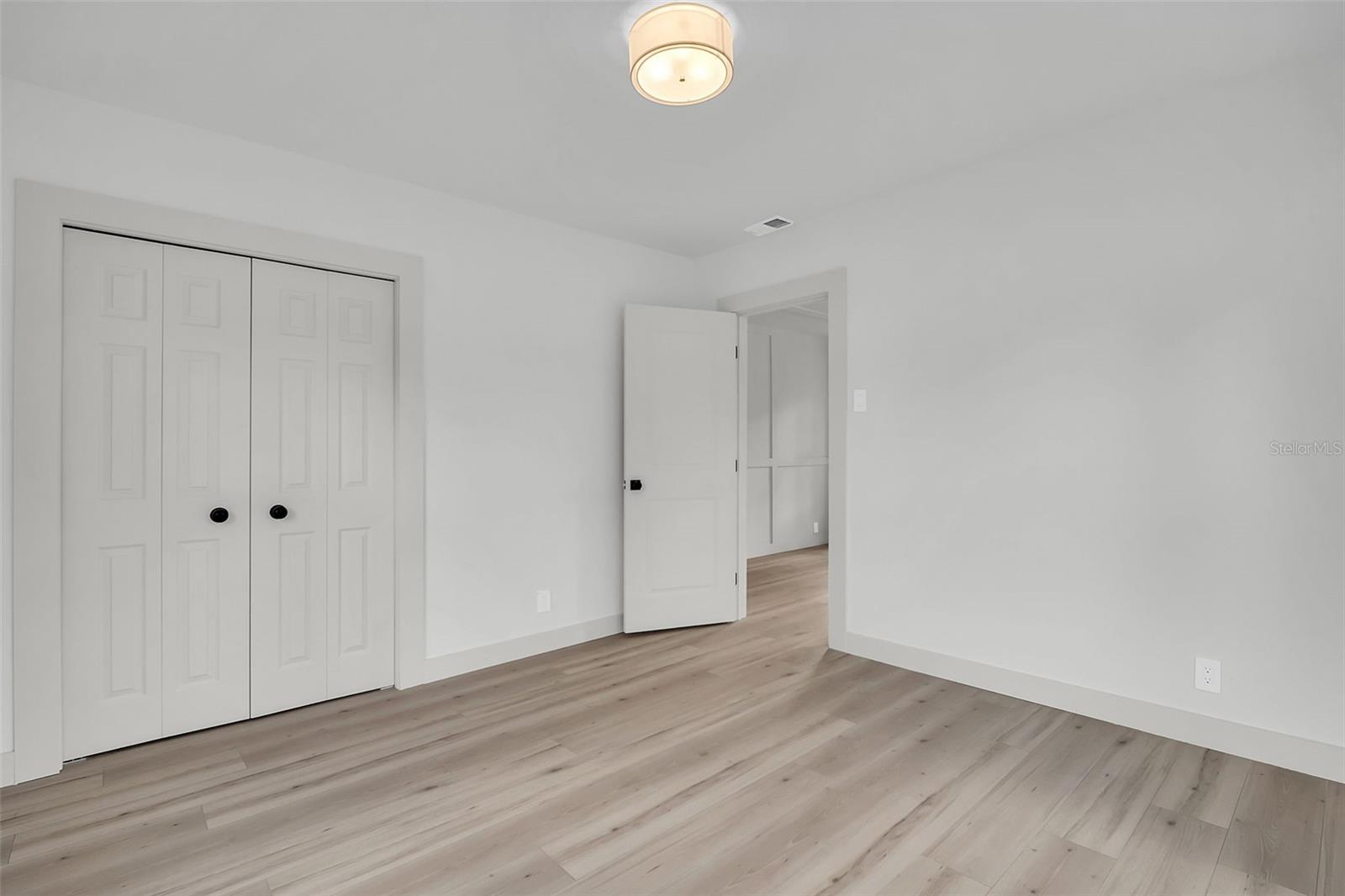 5355 2ND AVE S — photo 19