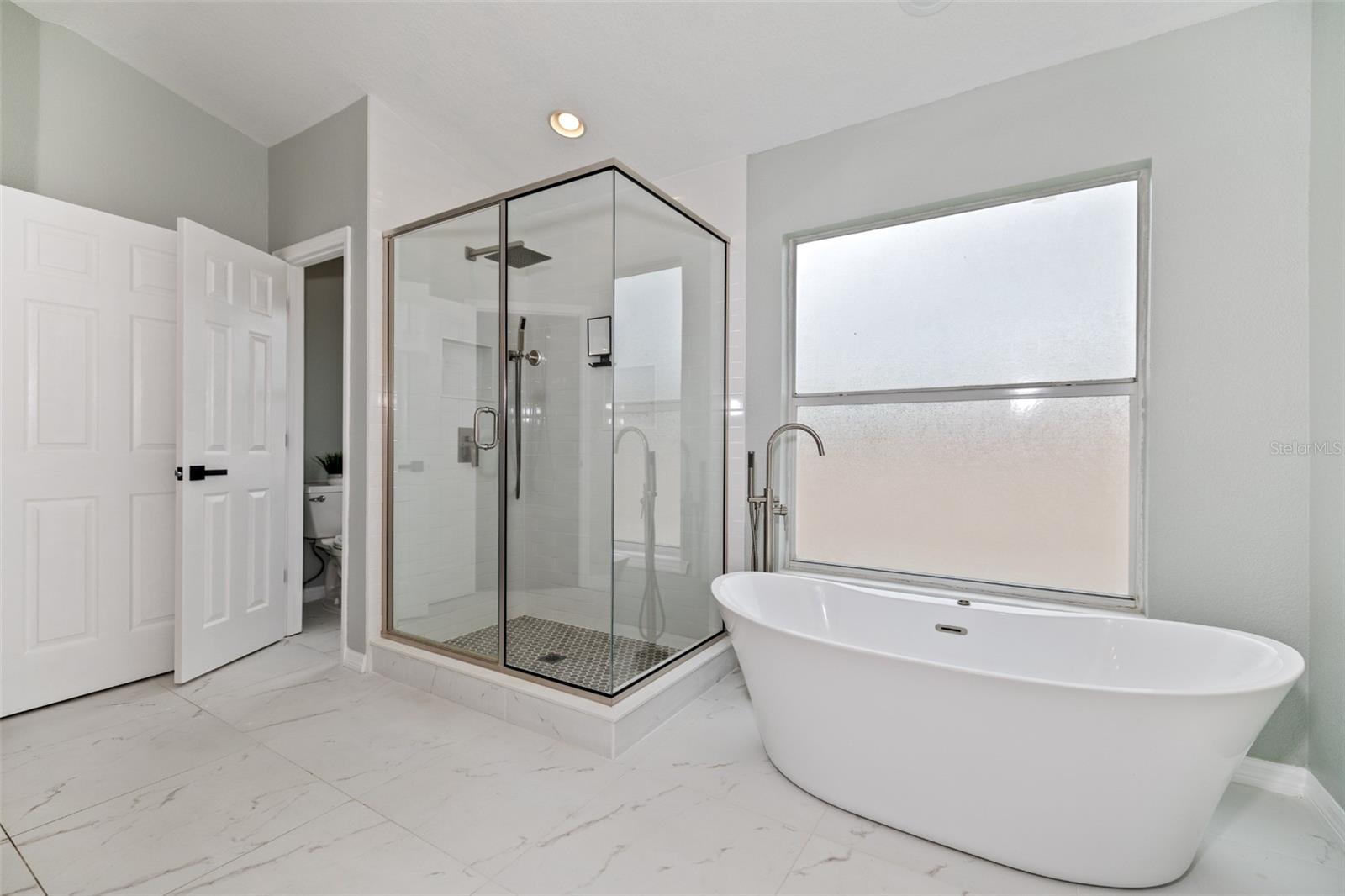 15713 MUIRFIELD DR — photo 26