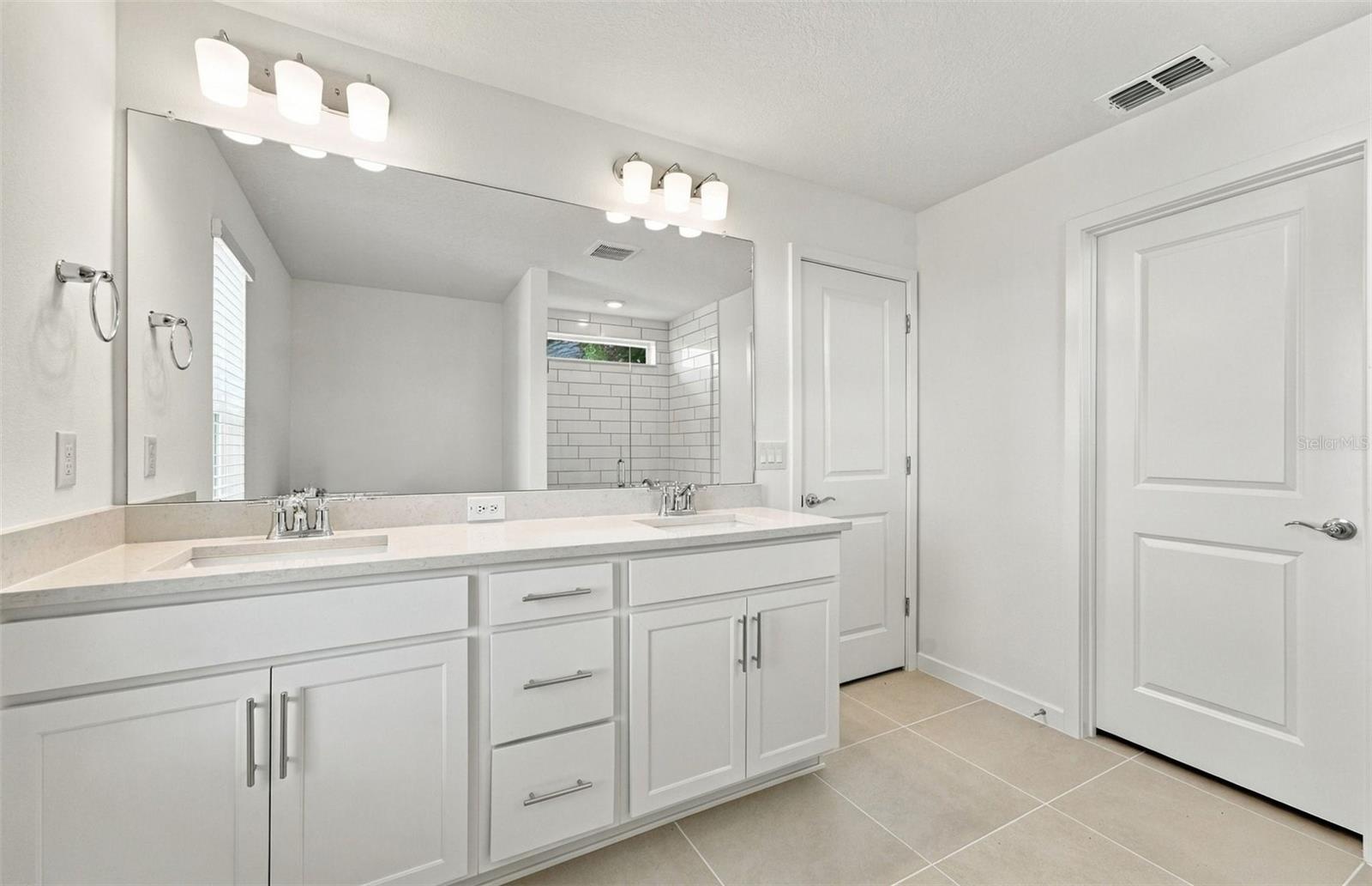 33506 BARNEBROOK DR — photo 13