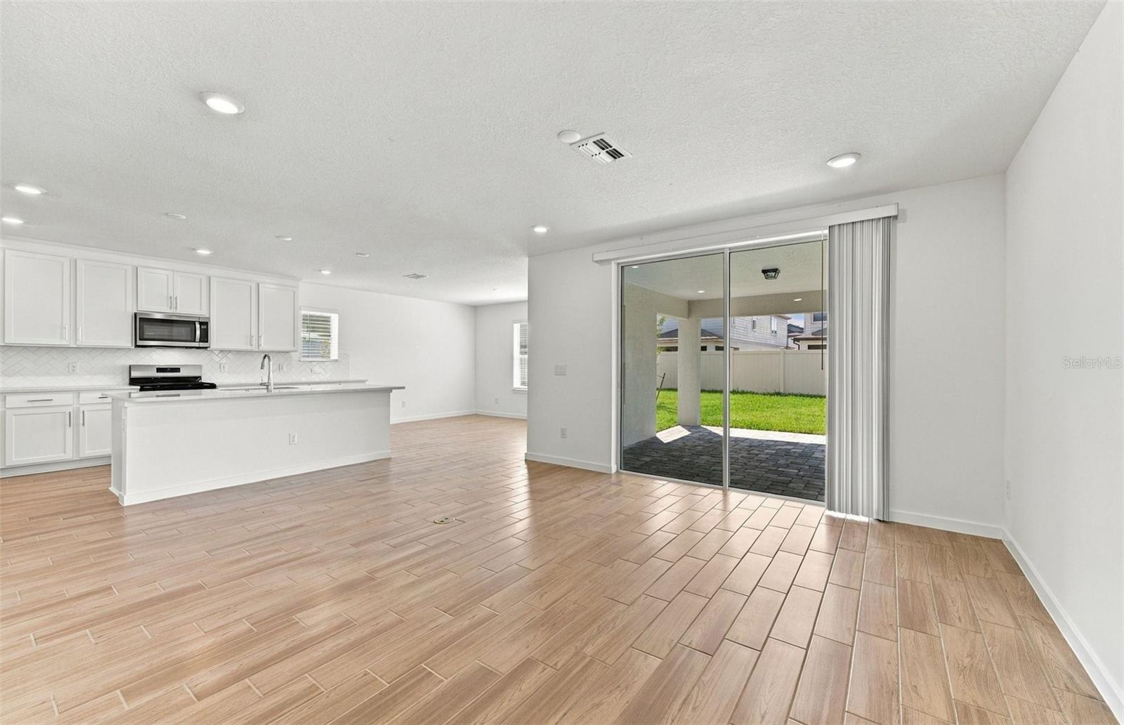 33506 BARNEBROOK DR — photo 8